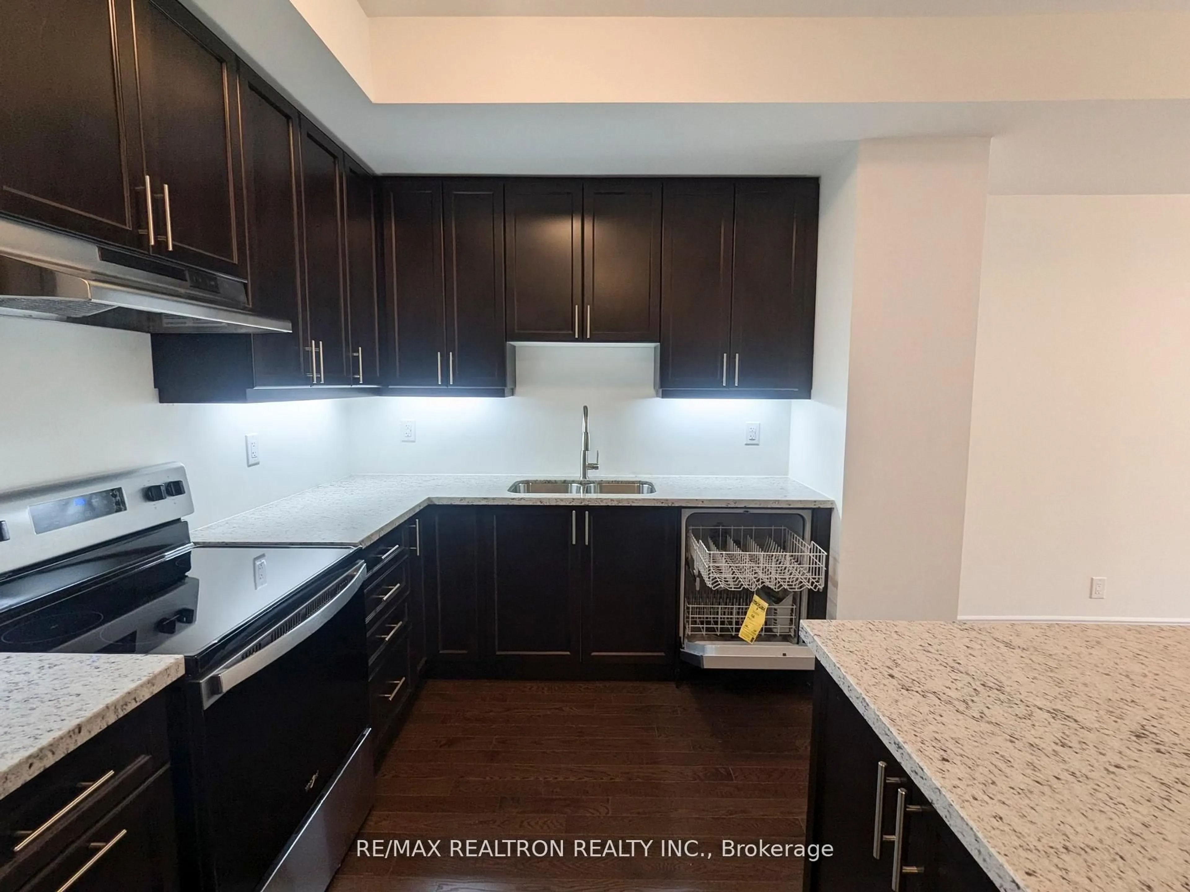 Standard kitchen, unknown for 84 Herman Gilroy Lane, Markham Ontario L6C 3L7