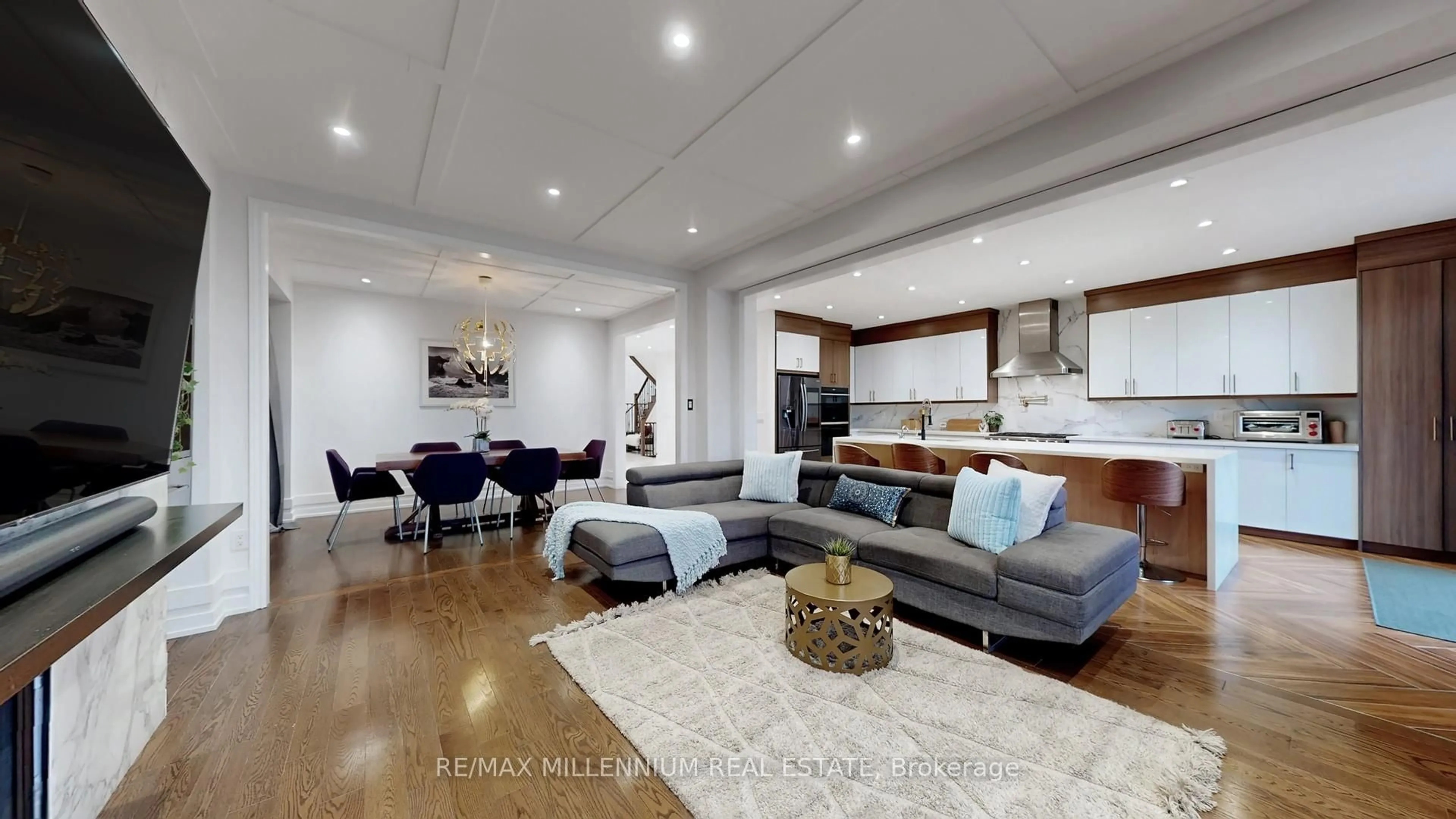 Unknown for 125 Cranbrook Cres, Vaughan Ontario L4H 4G9