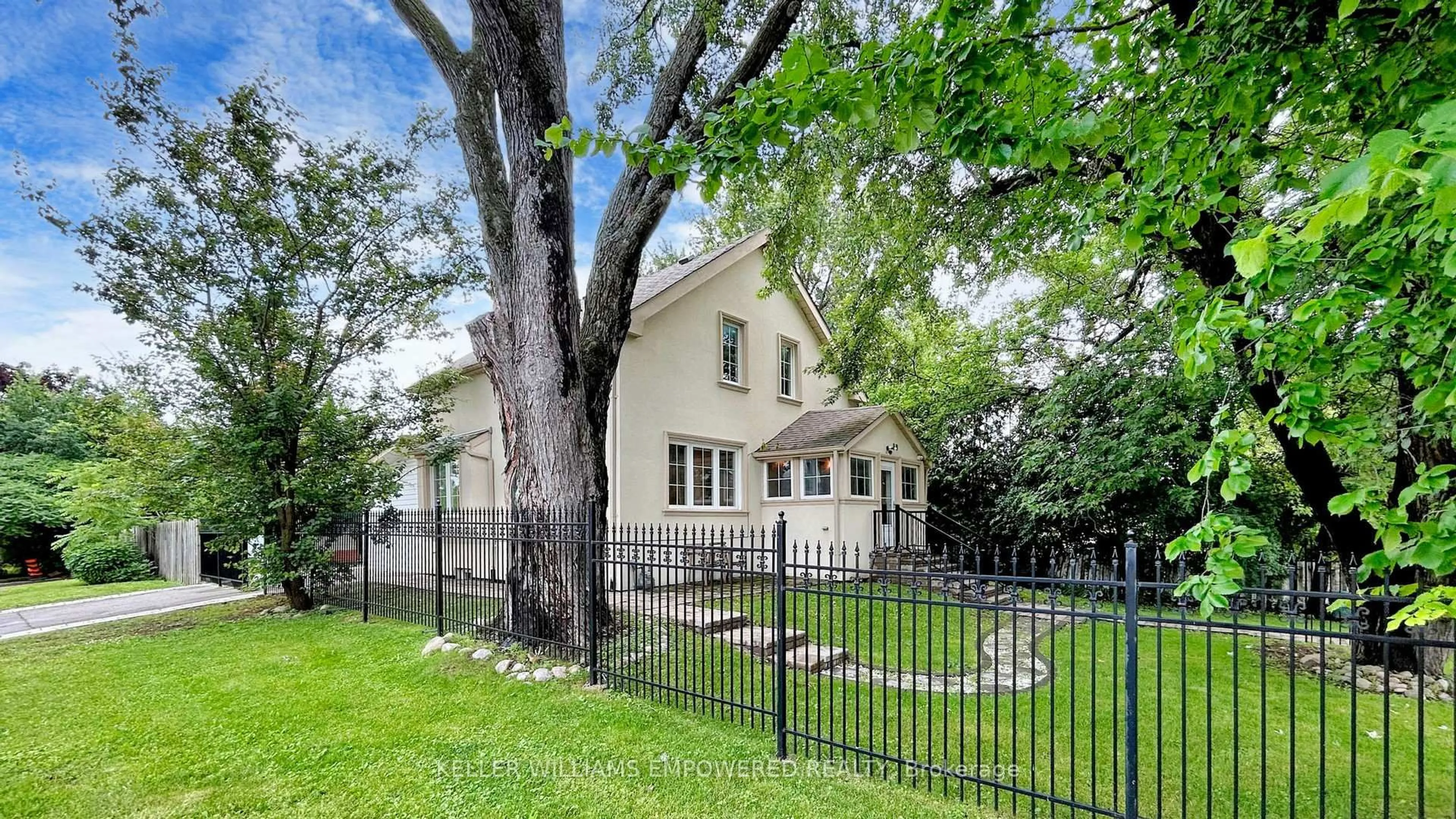 Unknown for 98 Glen Cameron Rd, Markham Ontario L3T 1P8