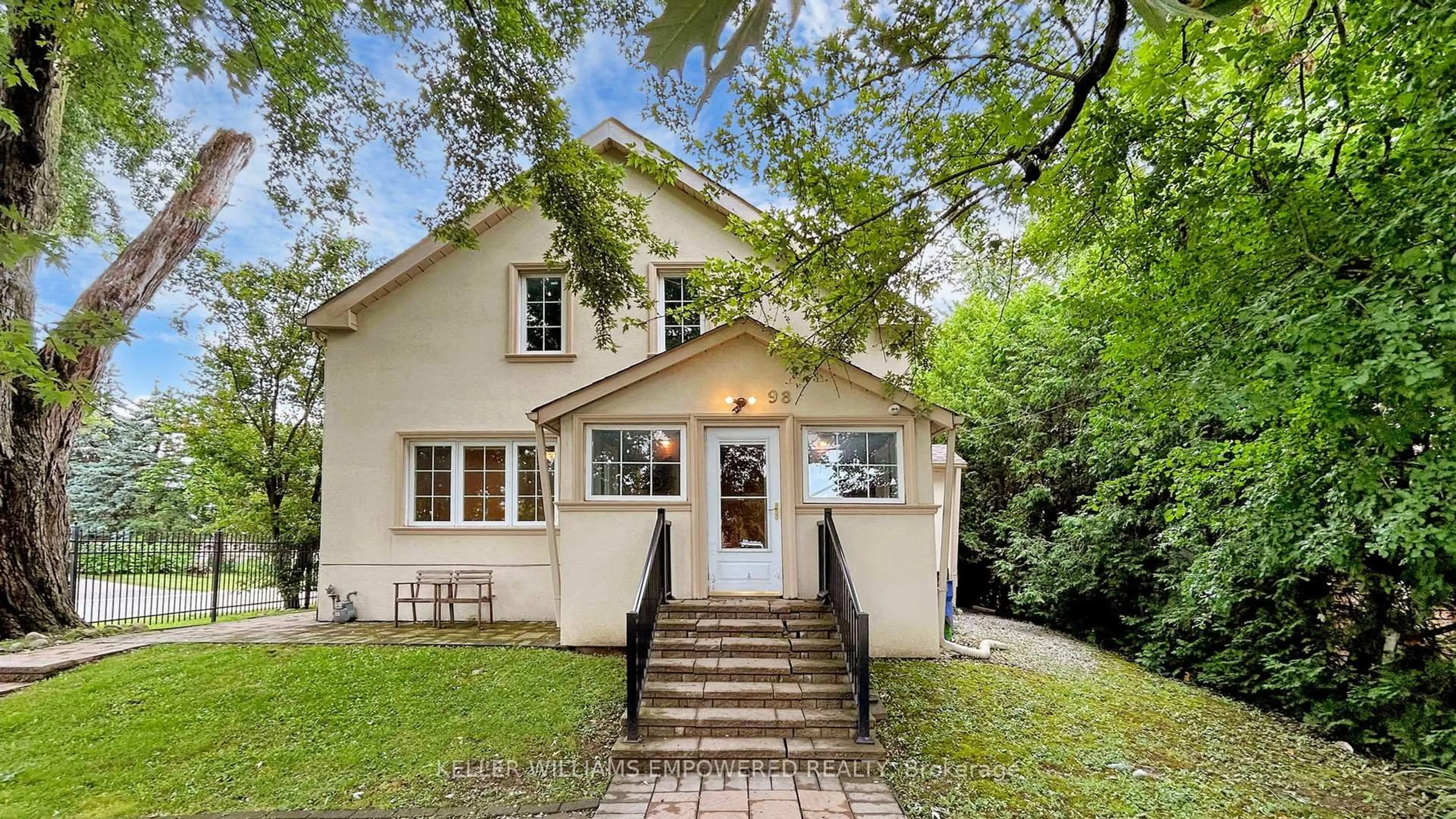 Home with brick exterior material, street for 98 Glen Cameron Rd, Markham Ontario L3T 1P8