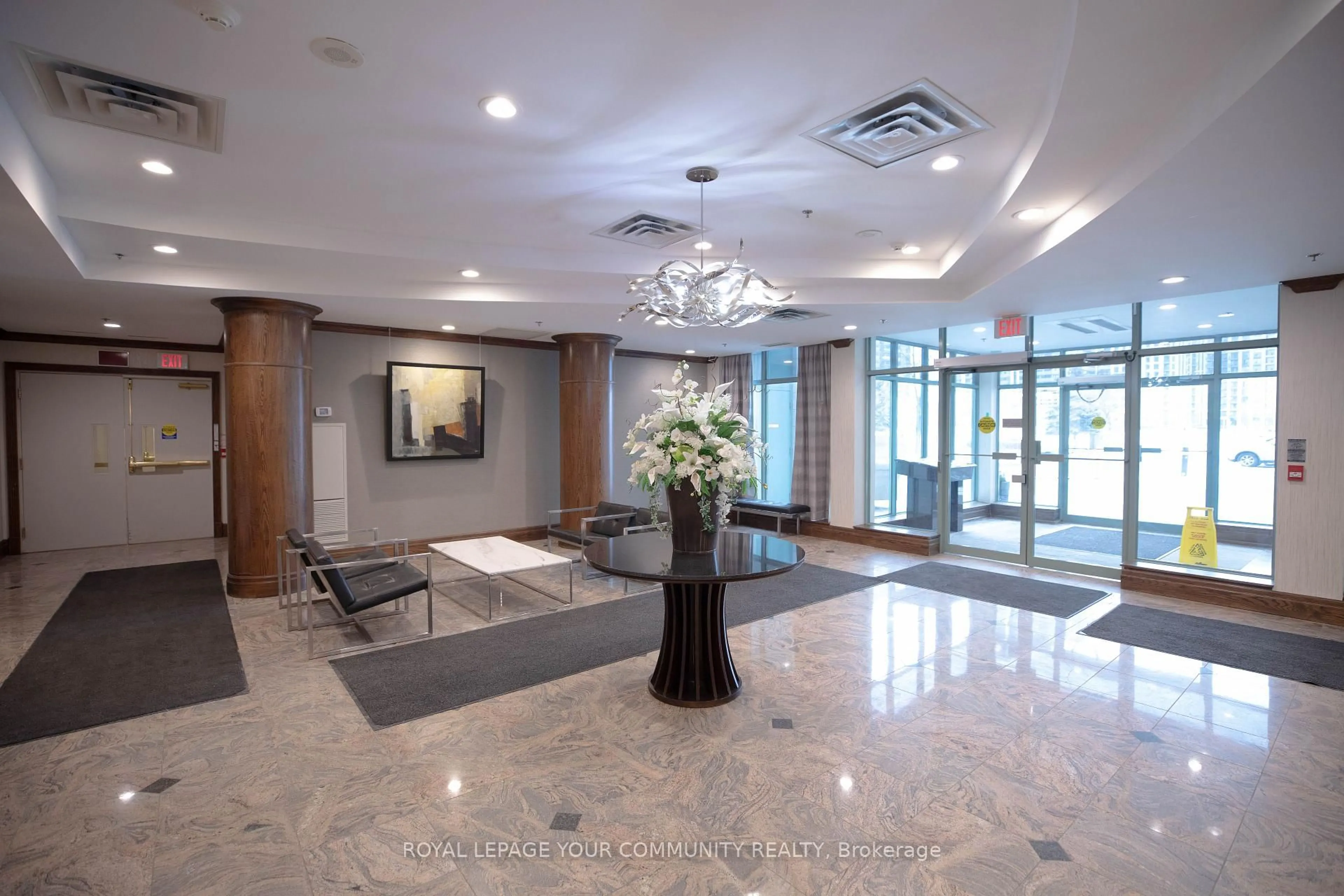 Lobby for 11 Oneida Cres #1004, Richmond Hill Ontario L4B 0A1