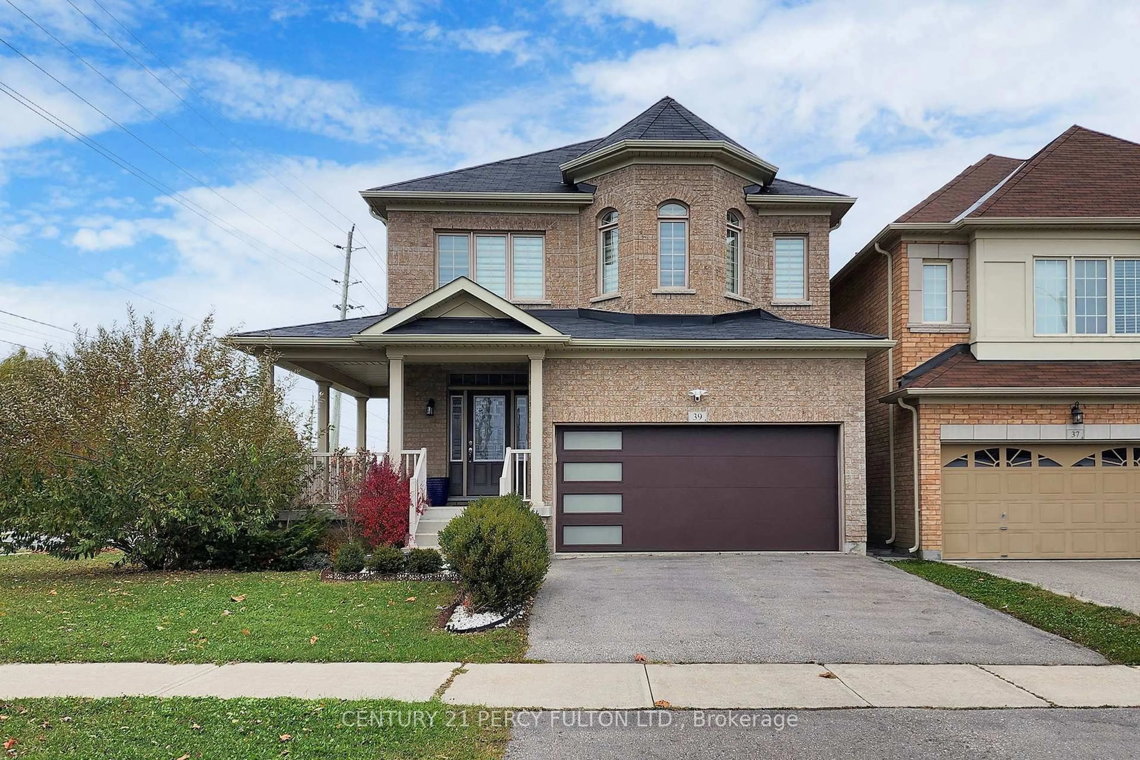 Home with brick exterior material, street for 39 Jocada Crt, Richmond Hill Ontario L4E 0Z5