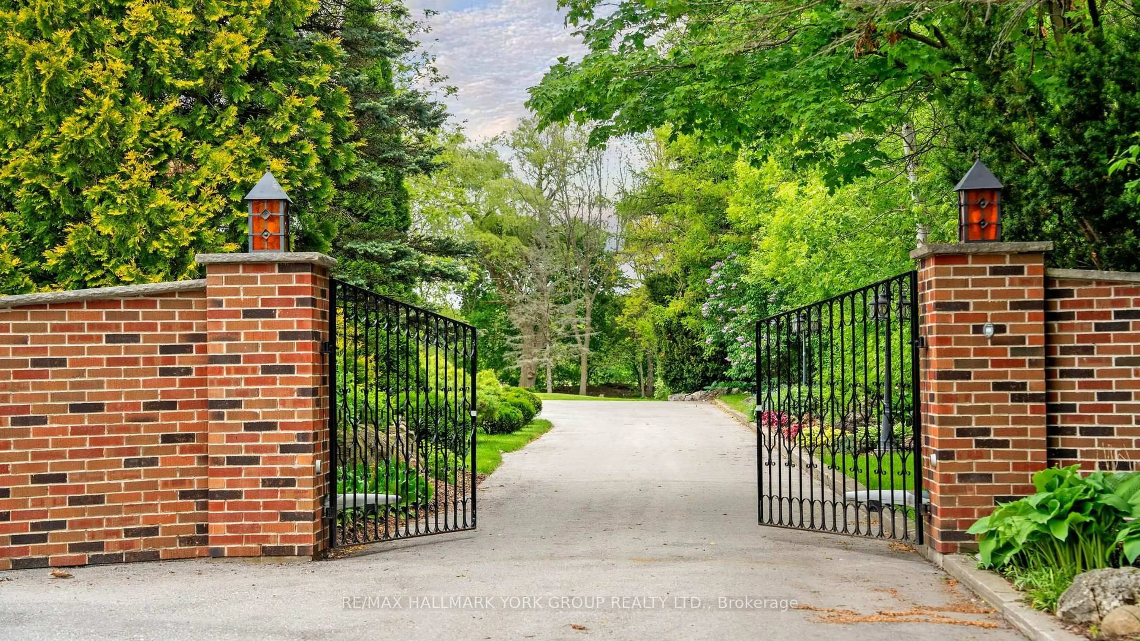 Unknown for 5024 Lloydtown-Aurora Rd, King Ontario L7B 0E2