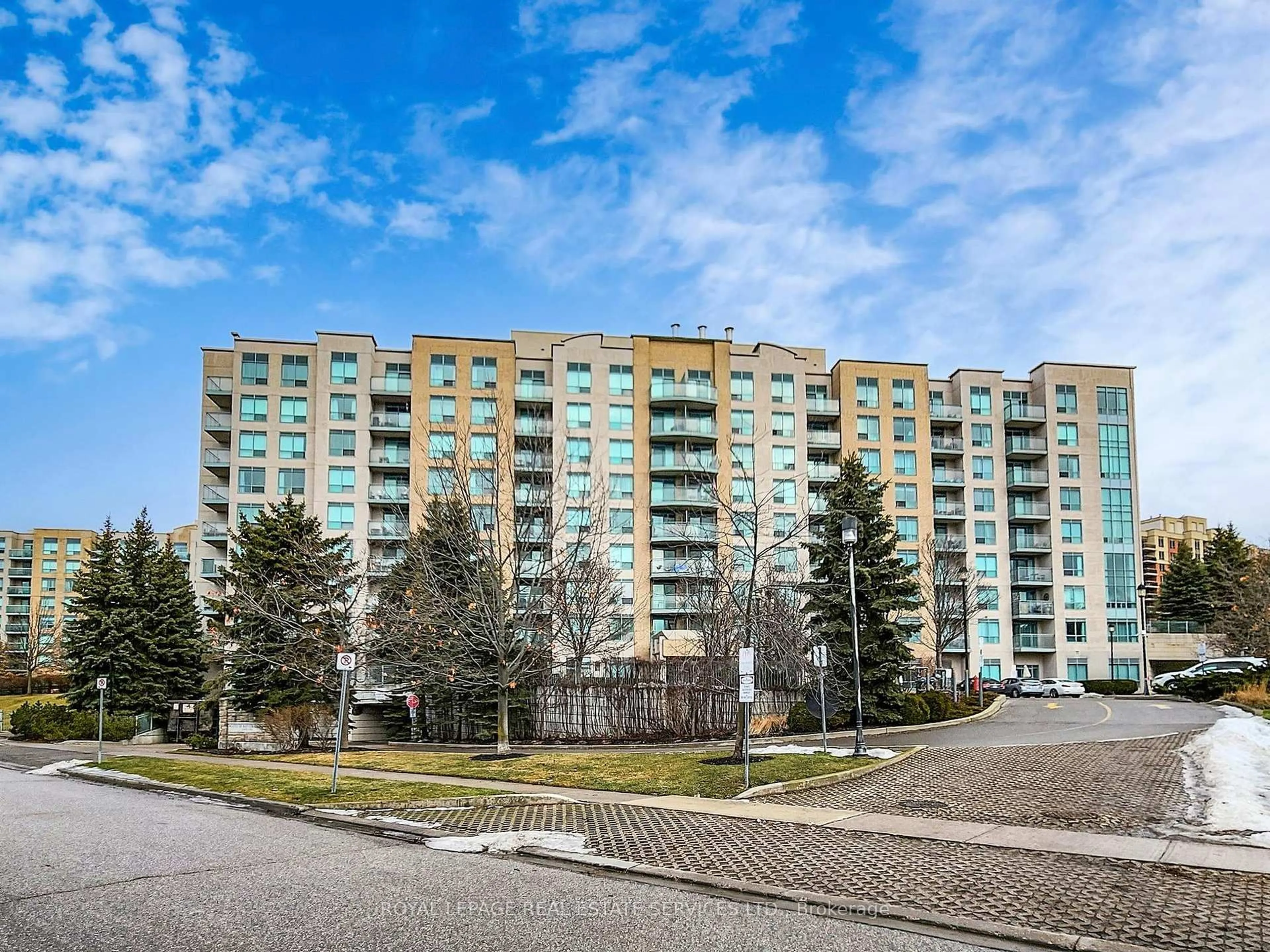 Unknown for 51 Baffin Crt #308, Richmond Hill Ontario L4B 4P6