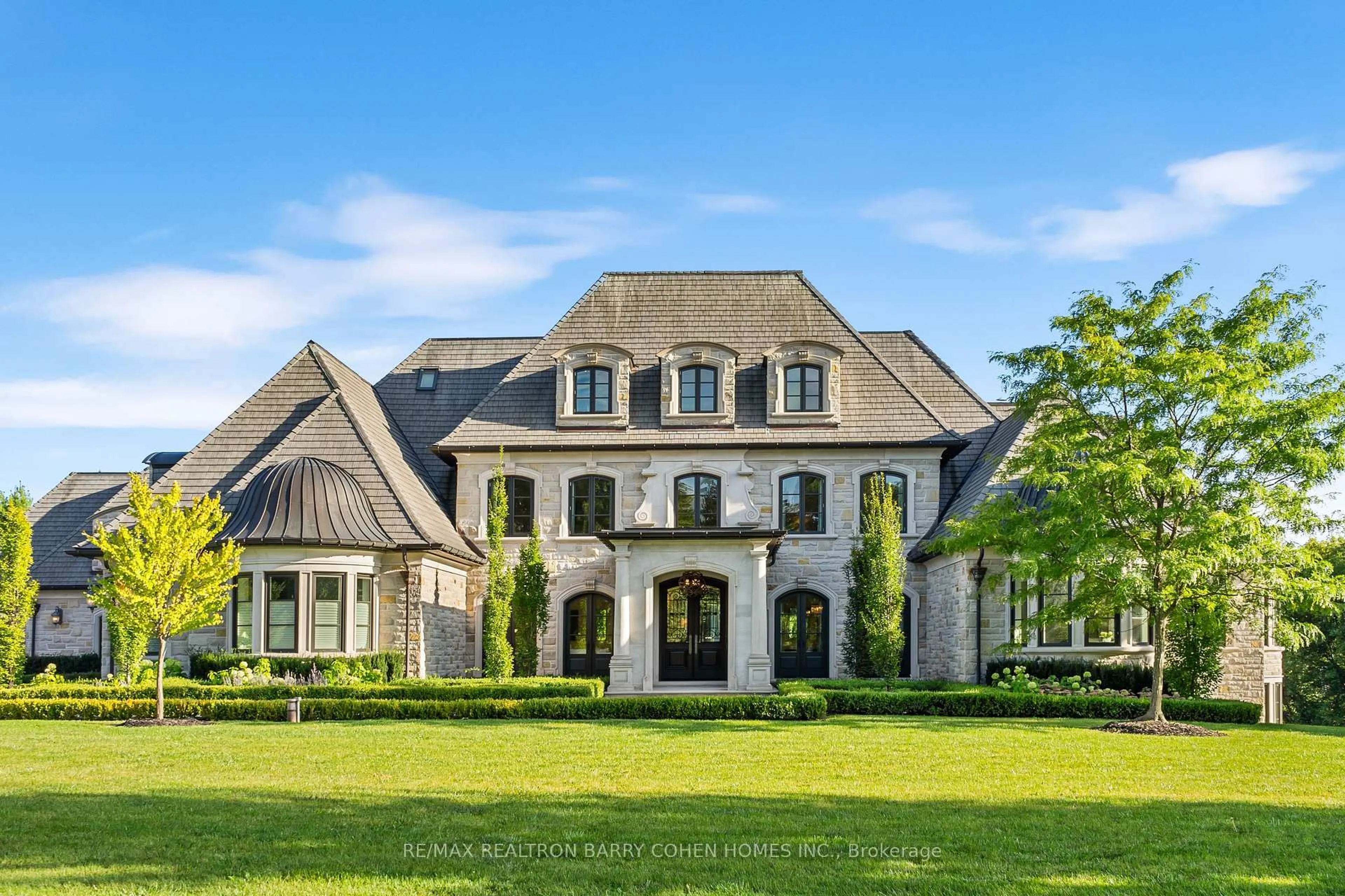 Home with brick exterior material, unknown for 116 Eden Vale Dr, King Ontario L7B 1L9