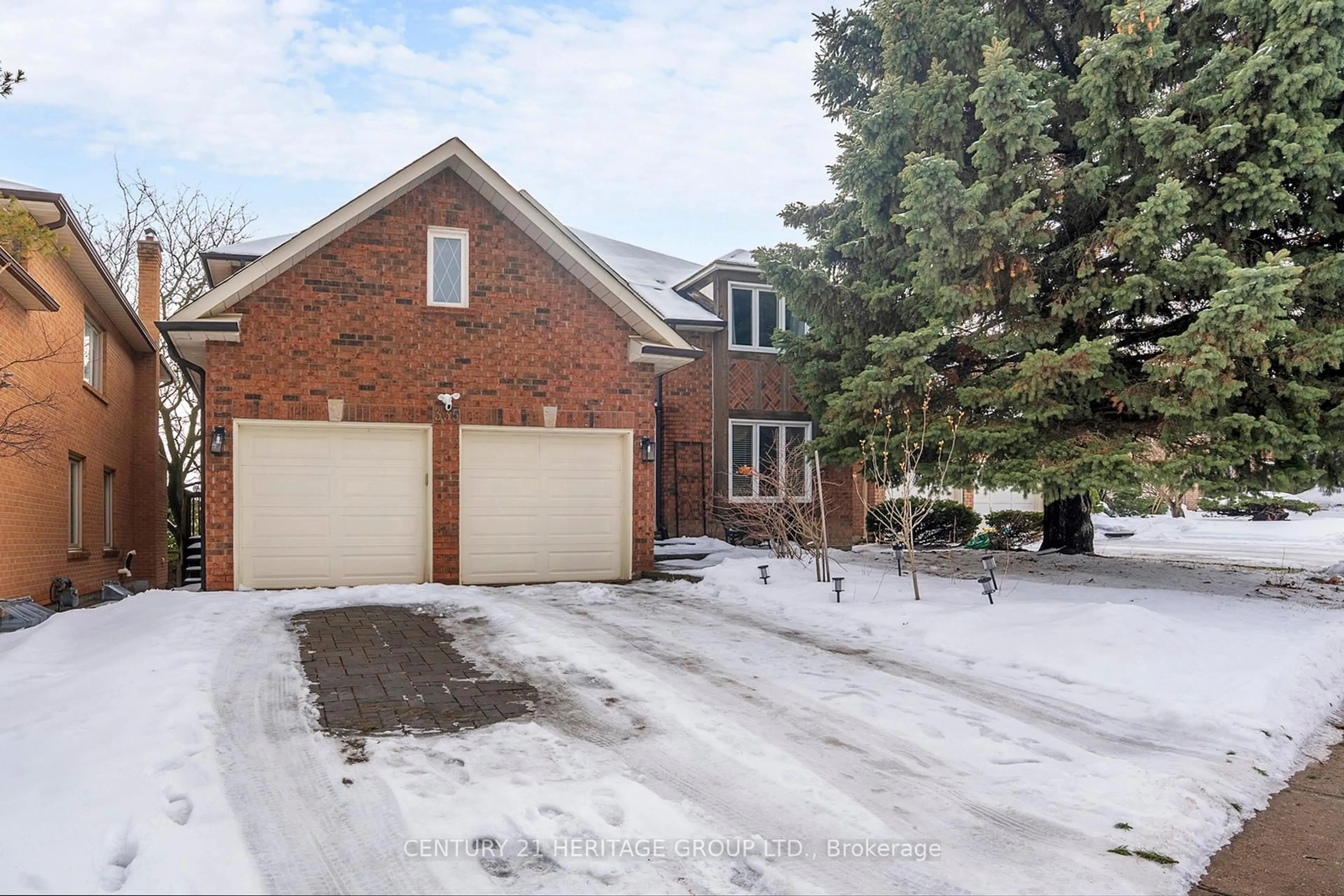 Home with brick exterior material, street for 335 Fern Ave, Richmond Hill Ontario L4C 8P6