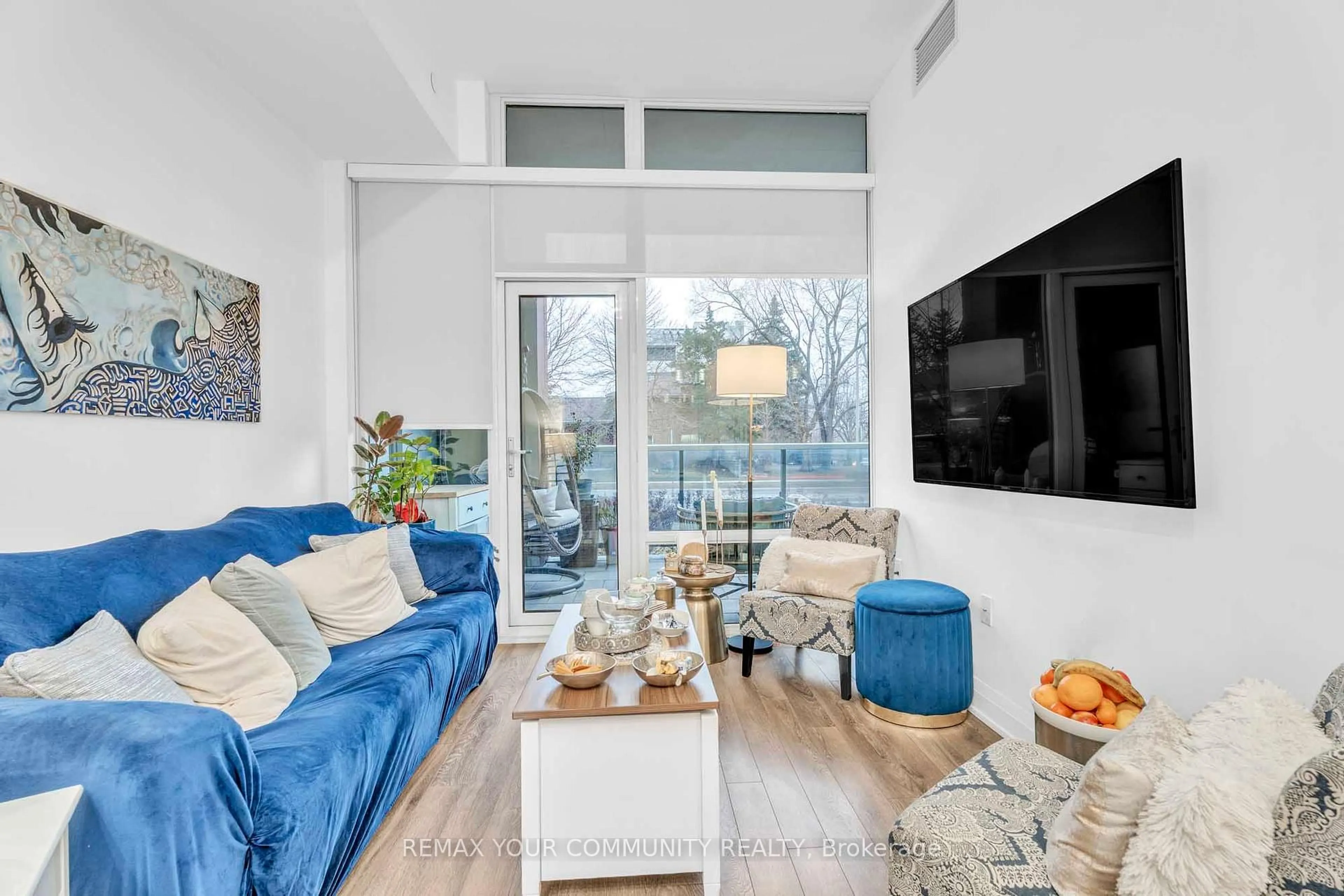 Living room with furniture, unknown for 4800 Highway 7 Rd #112, Vaughan Ontario L4L 1H8