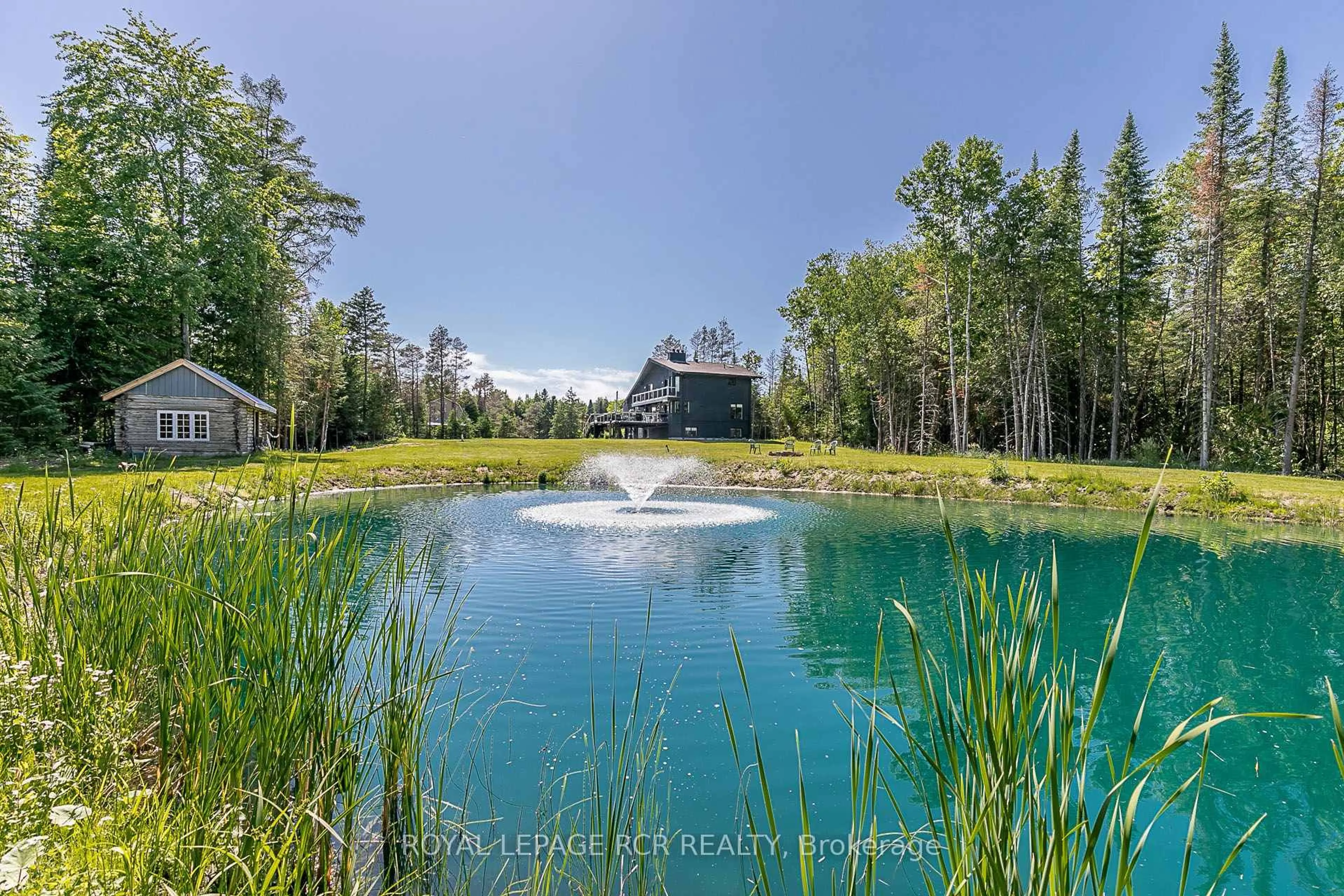 A pic from outside/outdoor area/front of a property/back of a property/a pic from drone, water/lake/river/ocean view for 10169 Concession 3 Rd, Uxbridge Ontario L0E 1T0