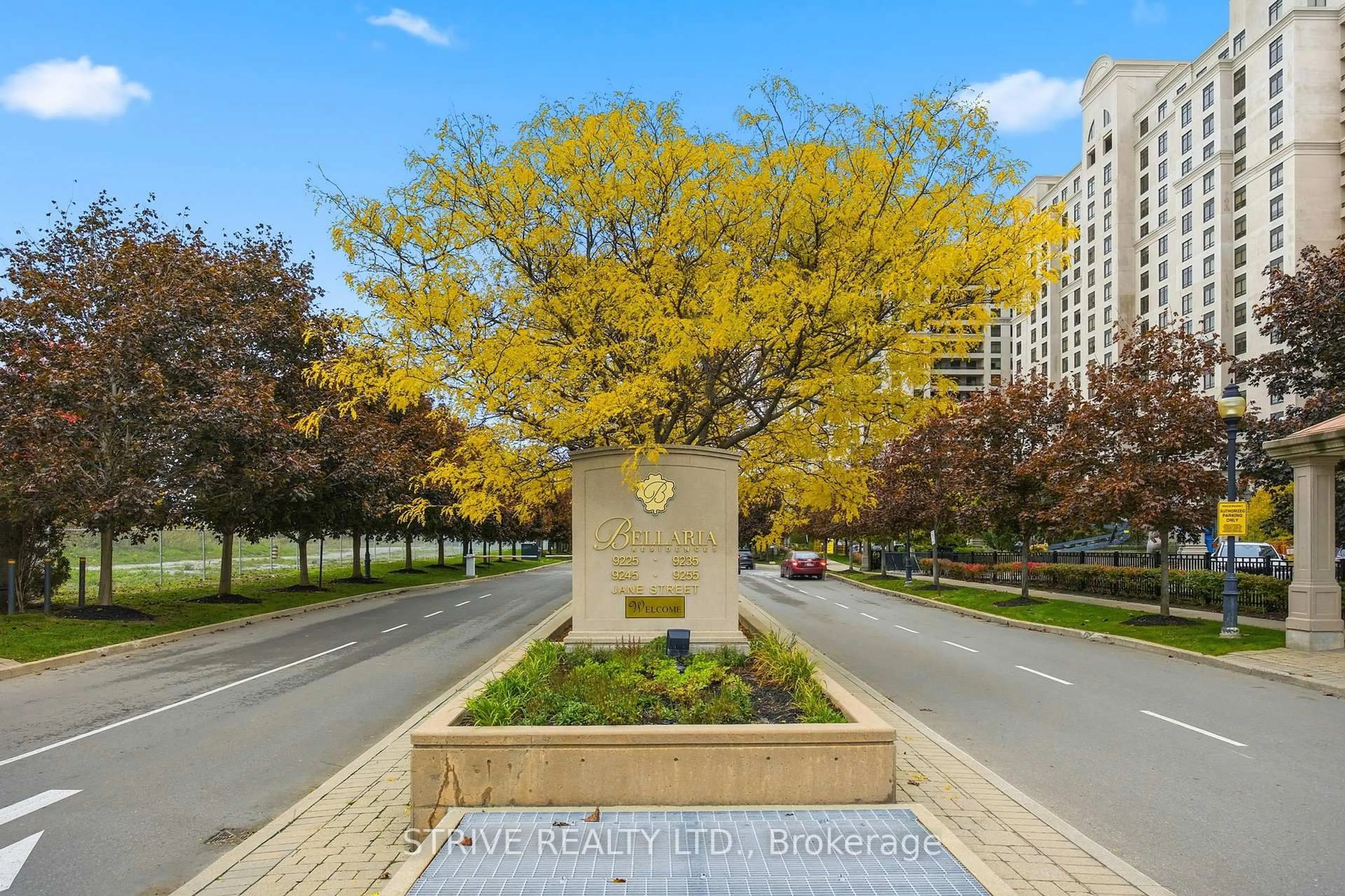 Unknown for 9225 Jane St #417, Vaughan Ontario L6A 0J7