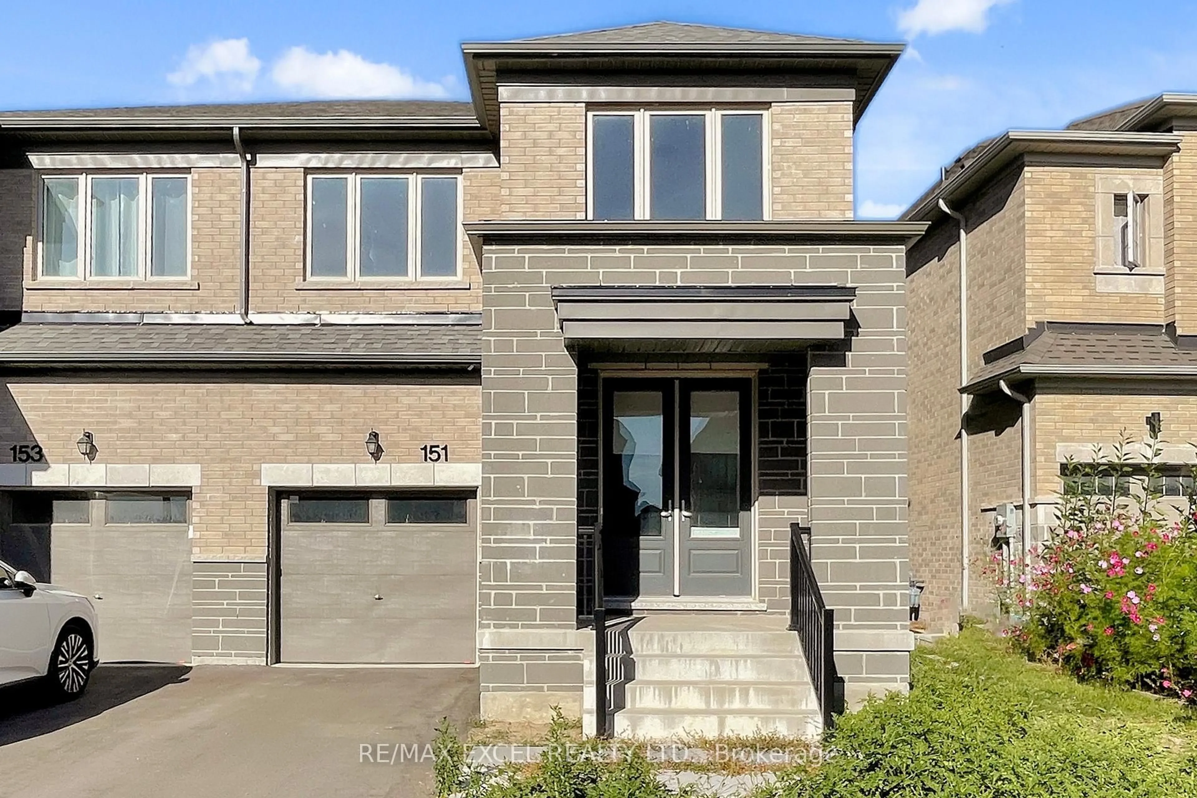 Home with brick exterior material, street for 151 Silk Twist Dr, East Gwillimbury Ontario L9N 0V7