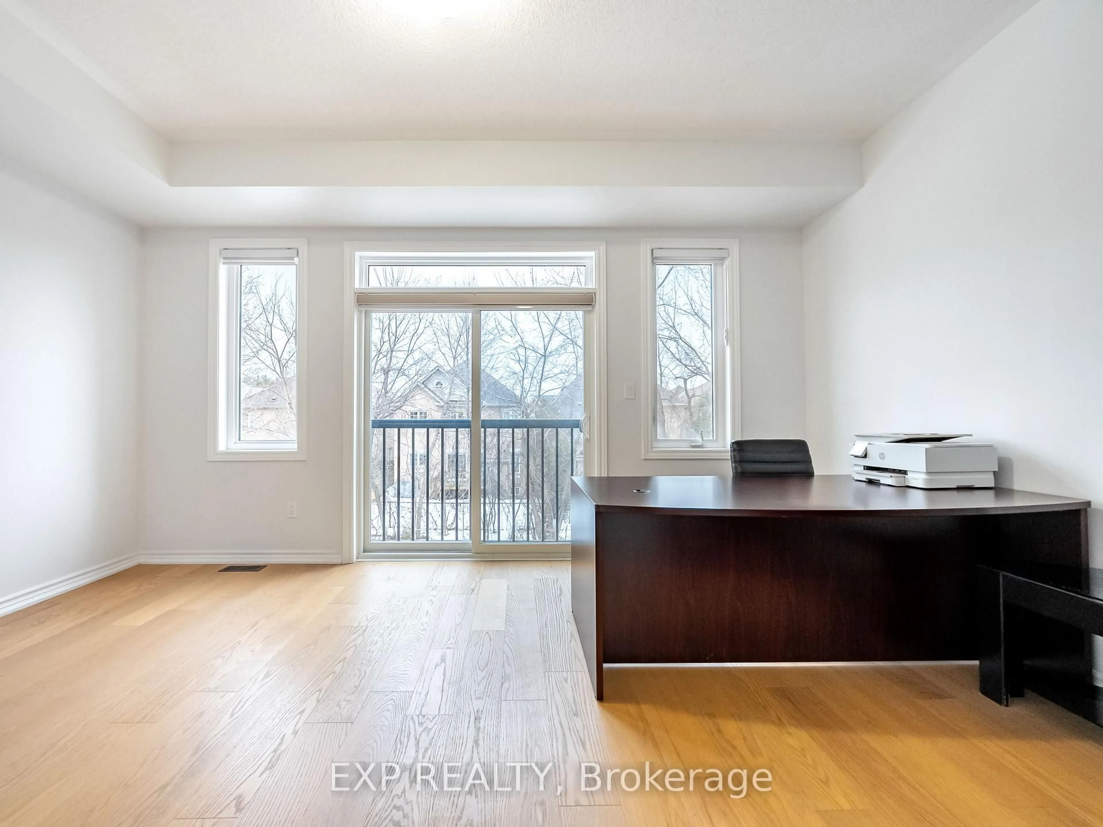 A pic of a room for 51 Ahchie Crt, Vaughan Ontario L6A 5E5