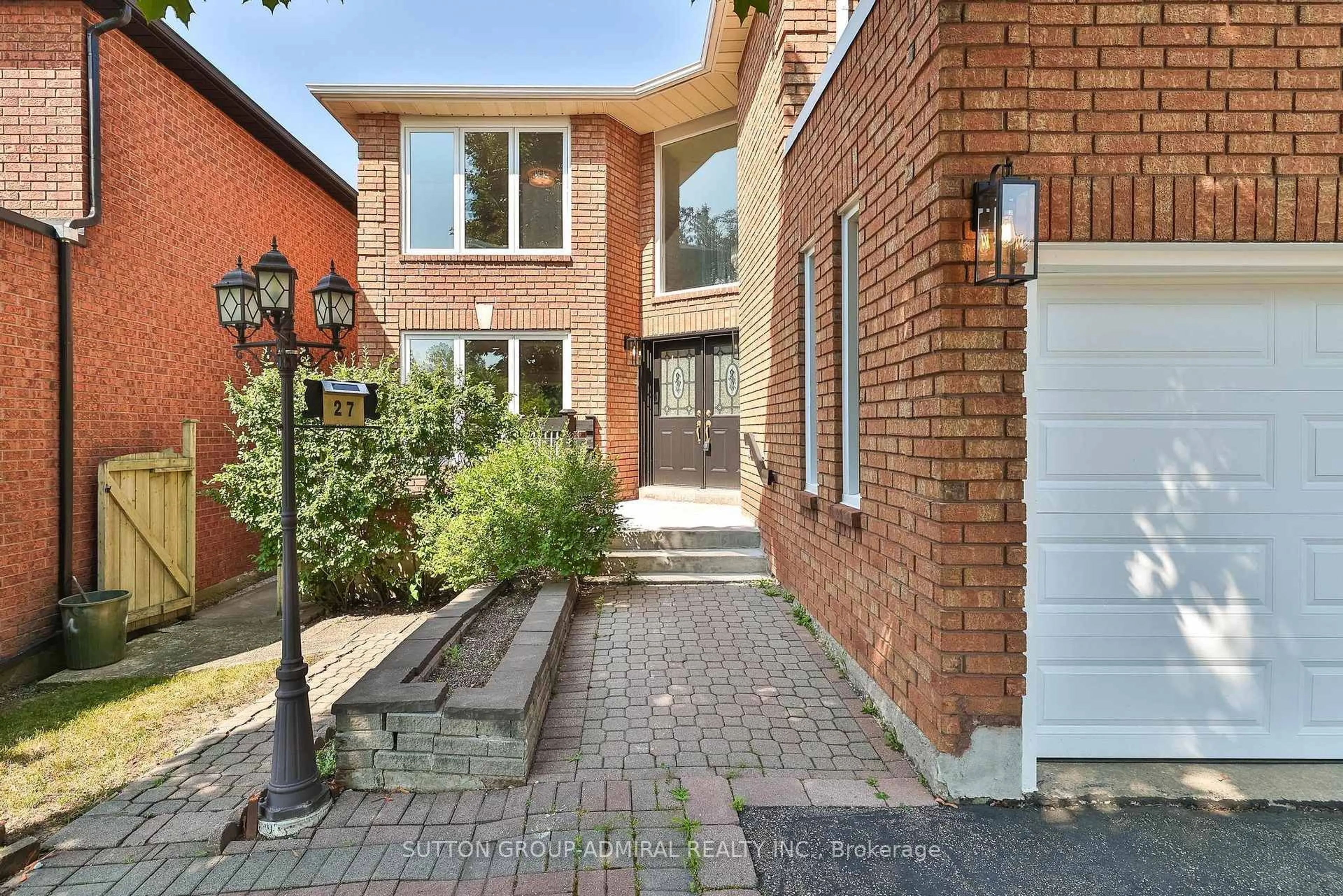 Home with brick exterior material, street for 27 Green Acres Rd, Vaughan Ontario L4J 4S2