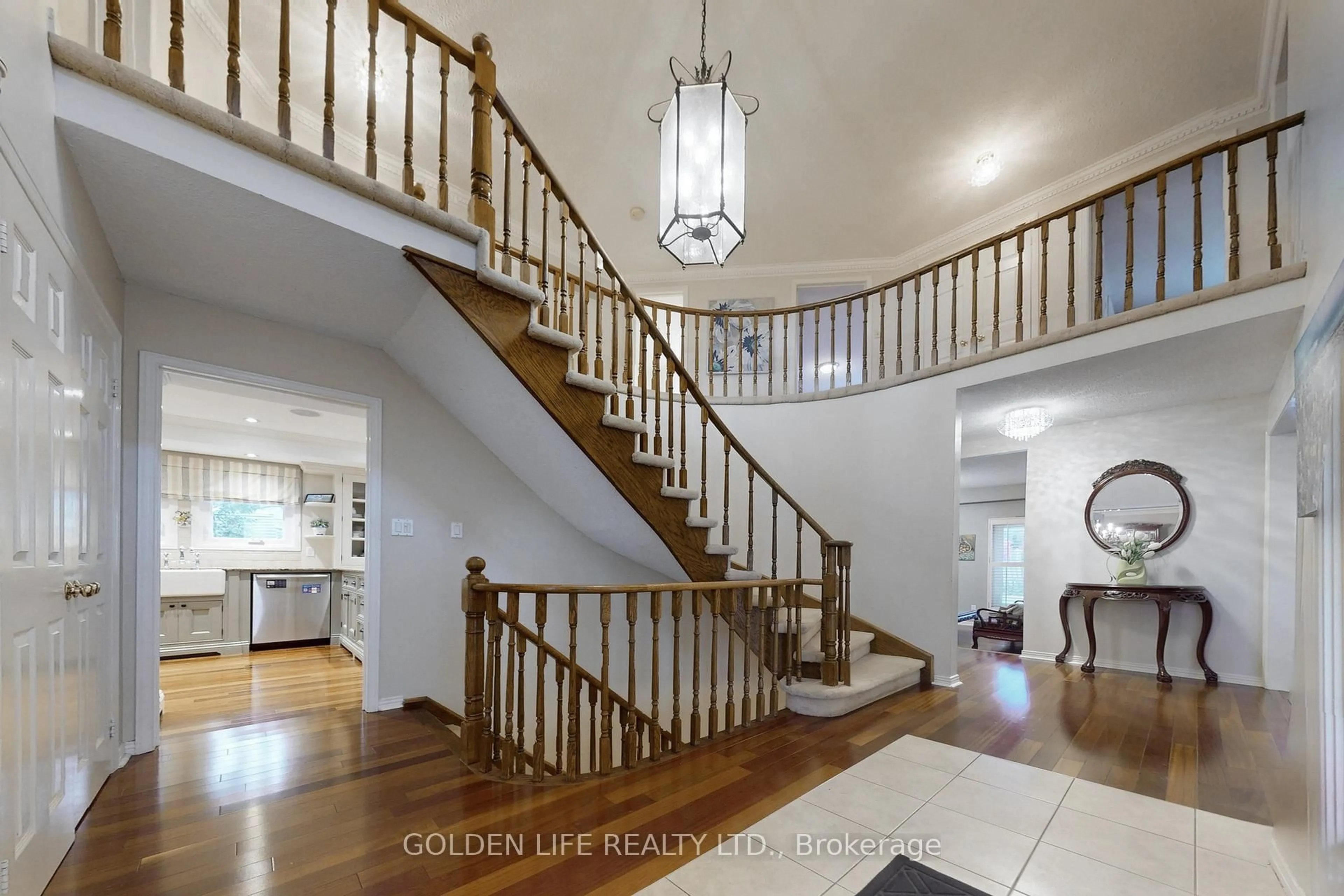 Unknown for 62 Longwater Chse, Markham Ontario L3R 4A8