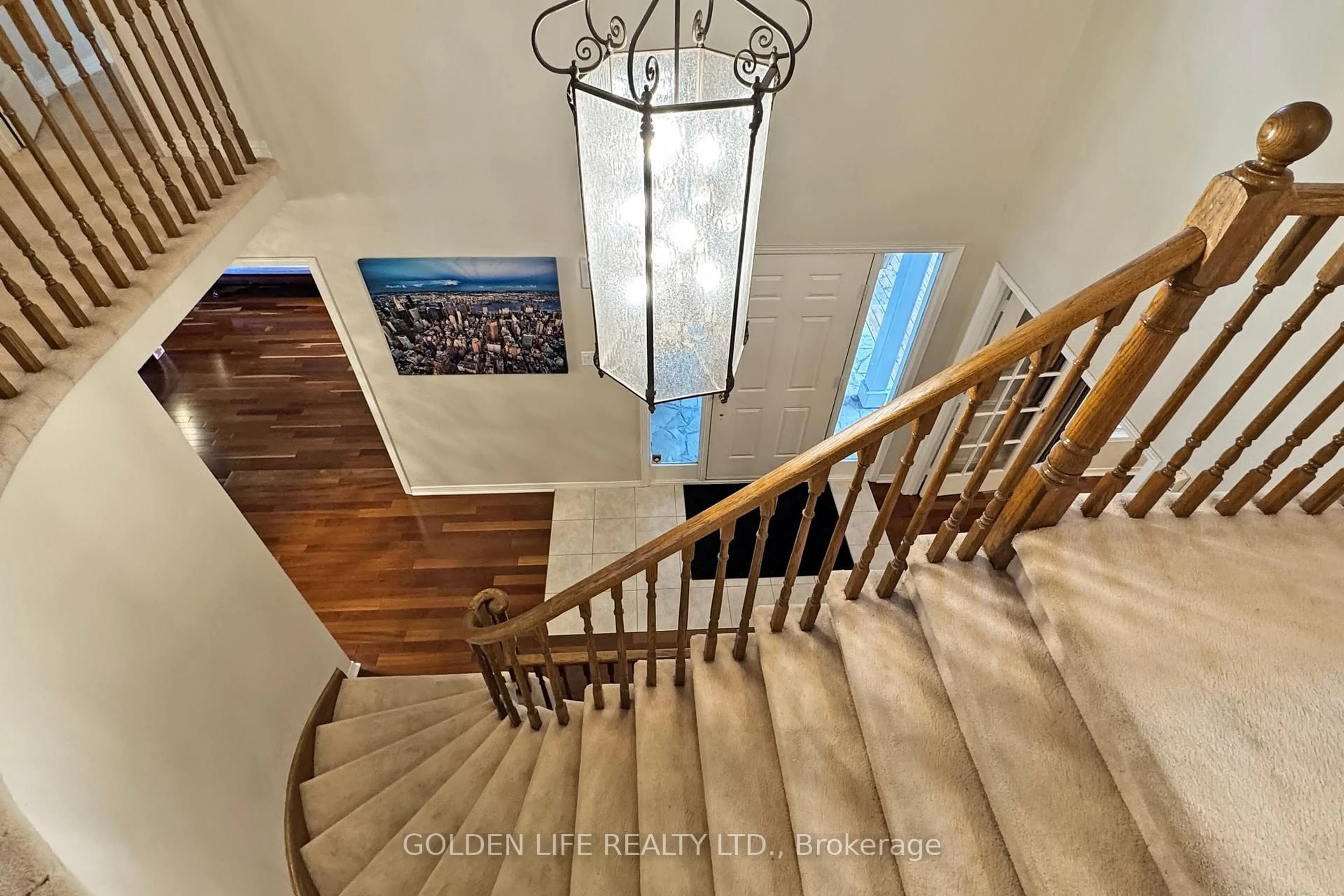 Unknown for 62 Longwater Chse, Markham Ontario L3R 4A8