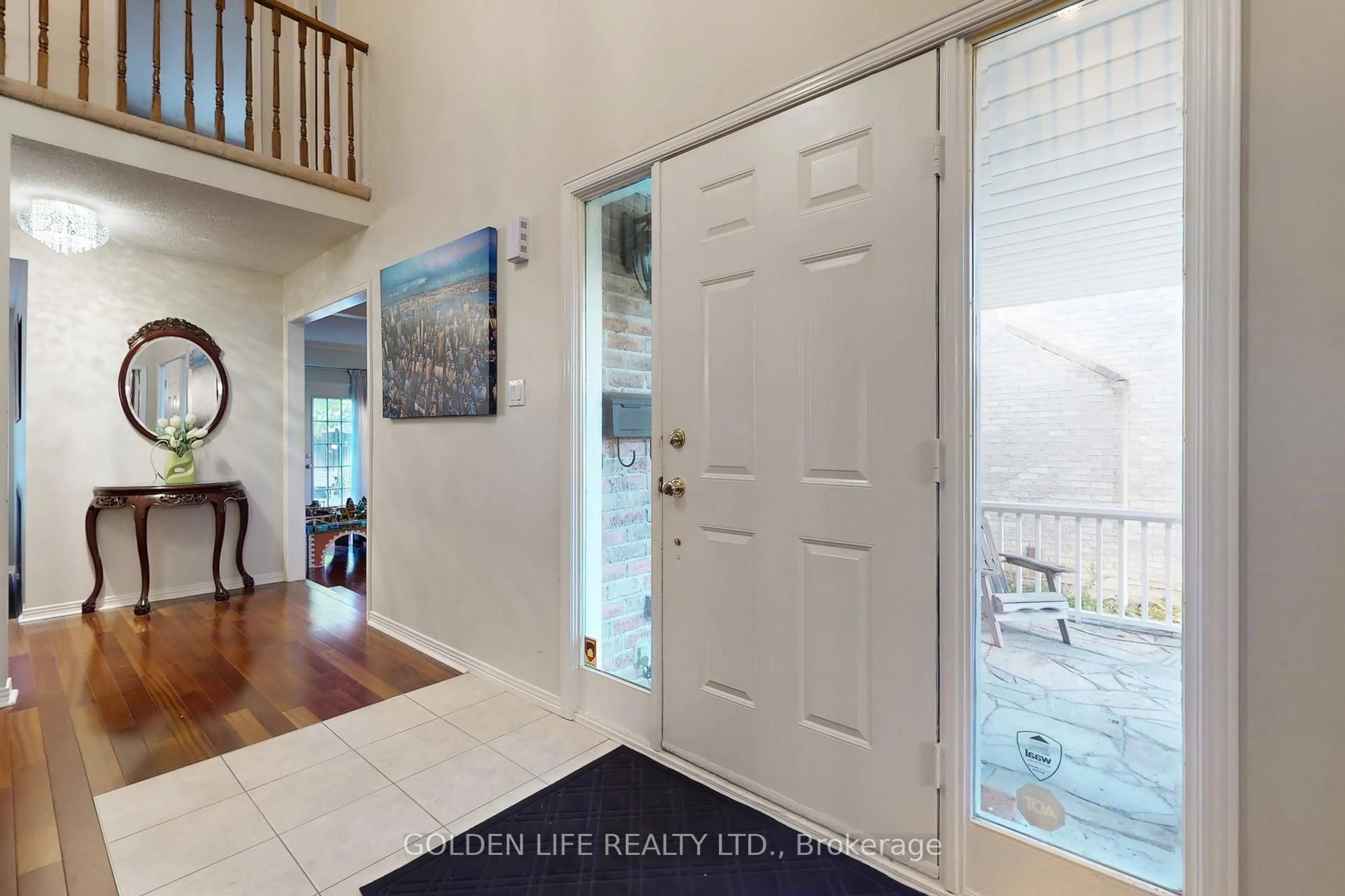 Indoor entryway for 62 Longwater Chse, Markham Ontario L3R 4A8