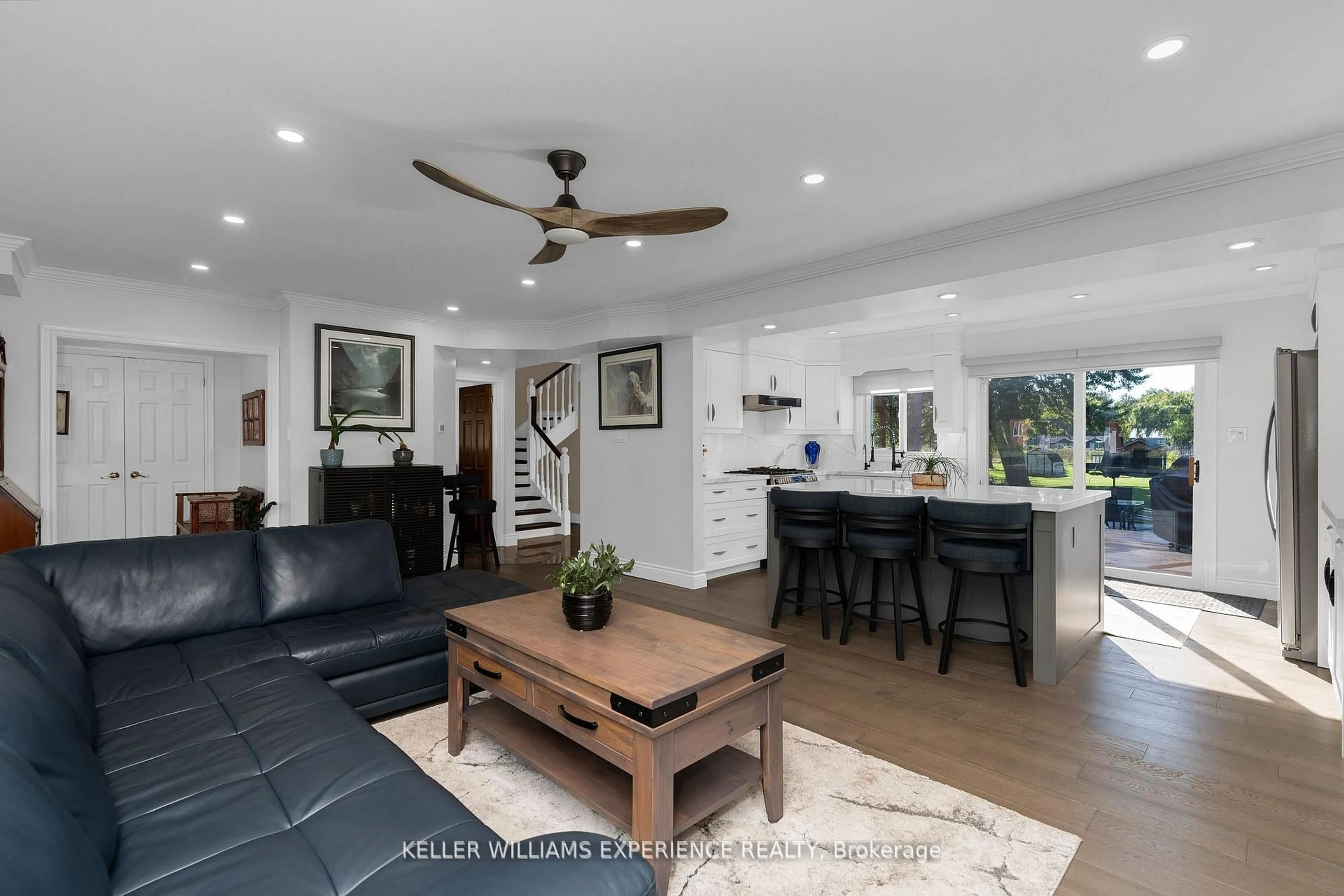 Open concept kitchen, ceramic/tile floor for 228 Bayshore Rd, Innisfil Ontario L0L 1K0