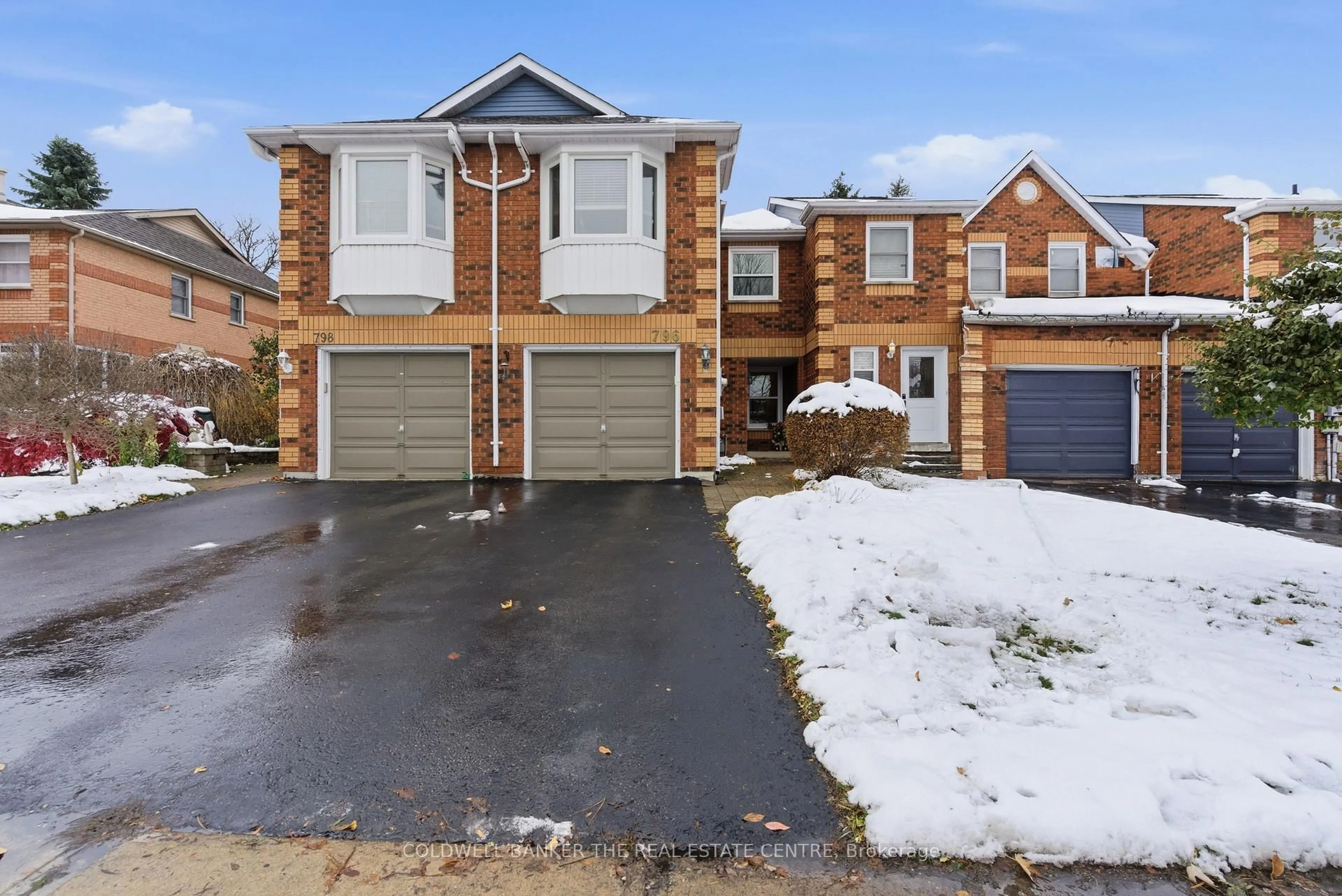 Home with brick exterior material, street for 796 Shanahan Blvd, Newmarket Ontario L3X 1P9