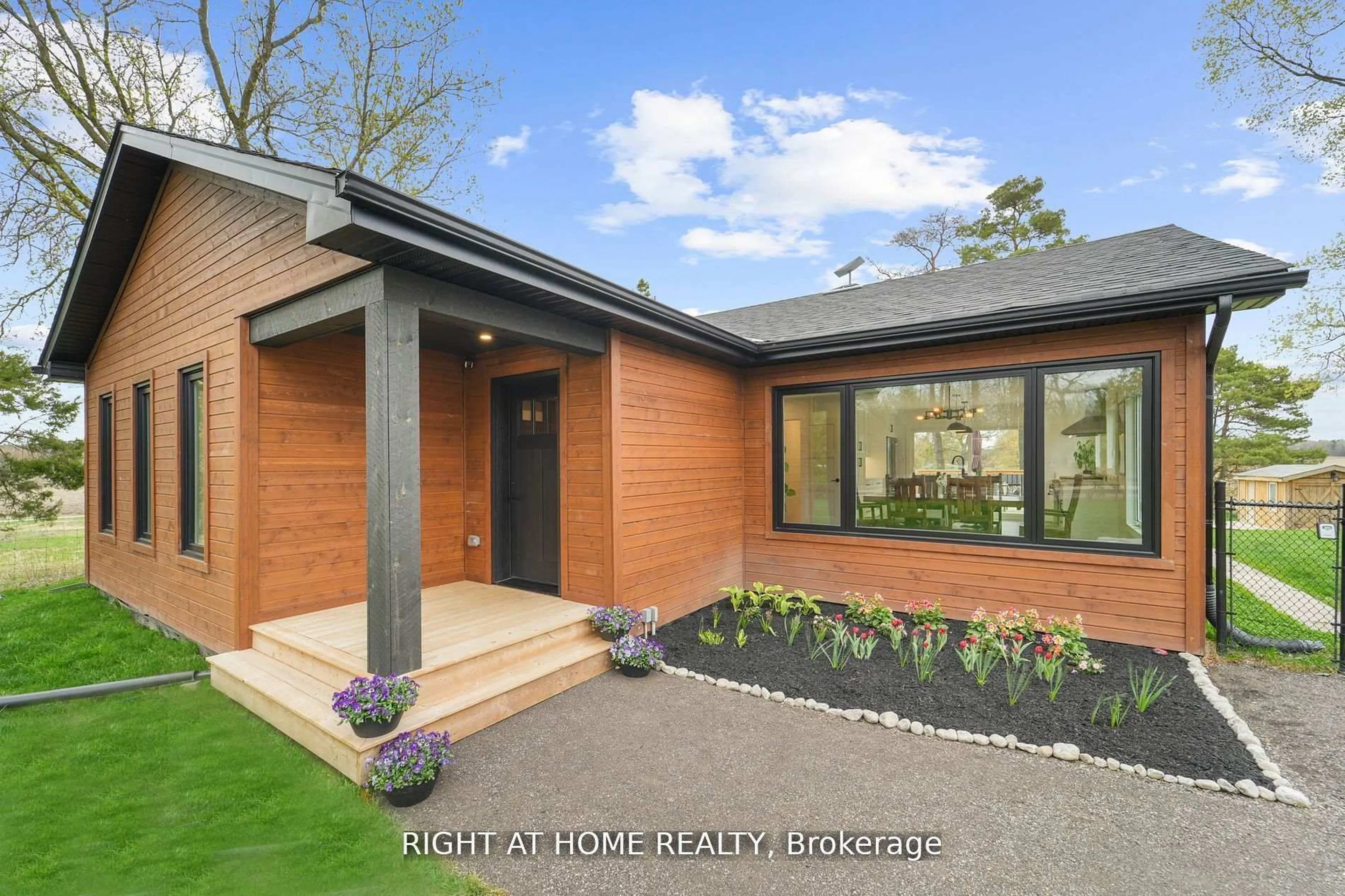 Home with brick exterior material, street for 17083 Warden Ave, Whitchurch-Stouffville Ontario L4A 2W1