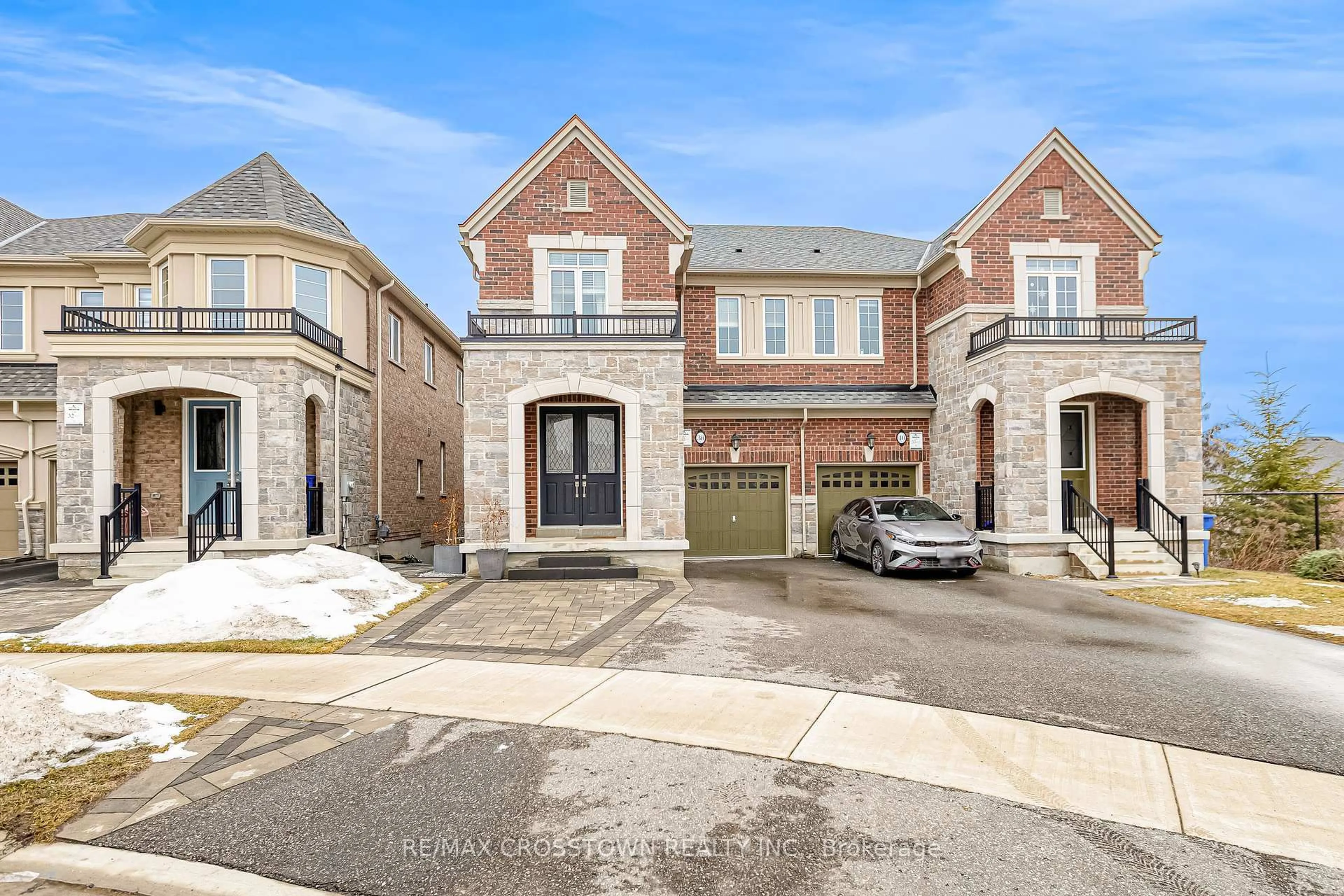 Home with brick exterior material, street for 38 Richard Boyd Dr, East Gwillimbury Ontario L9N 0S6