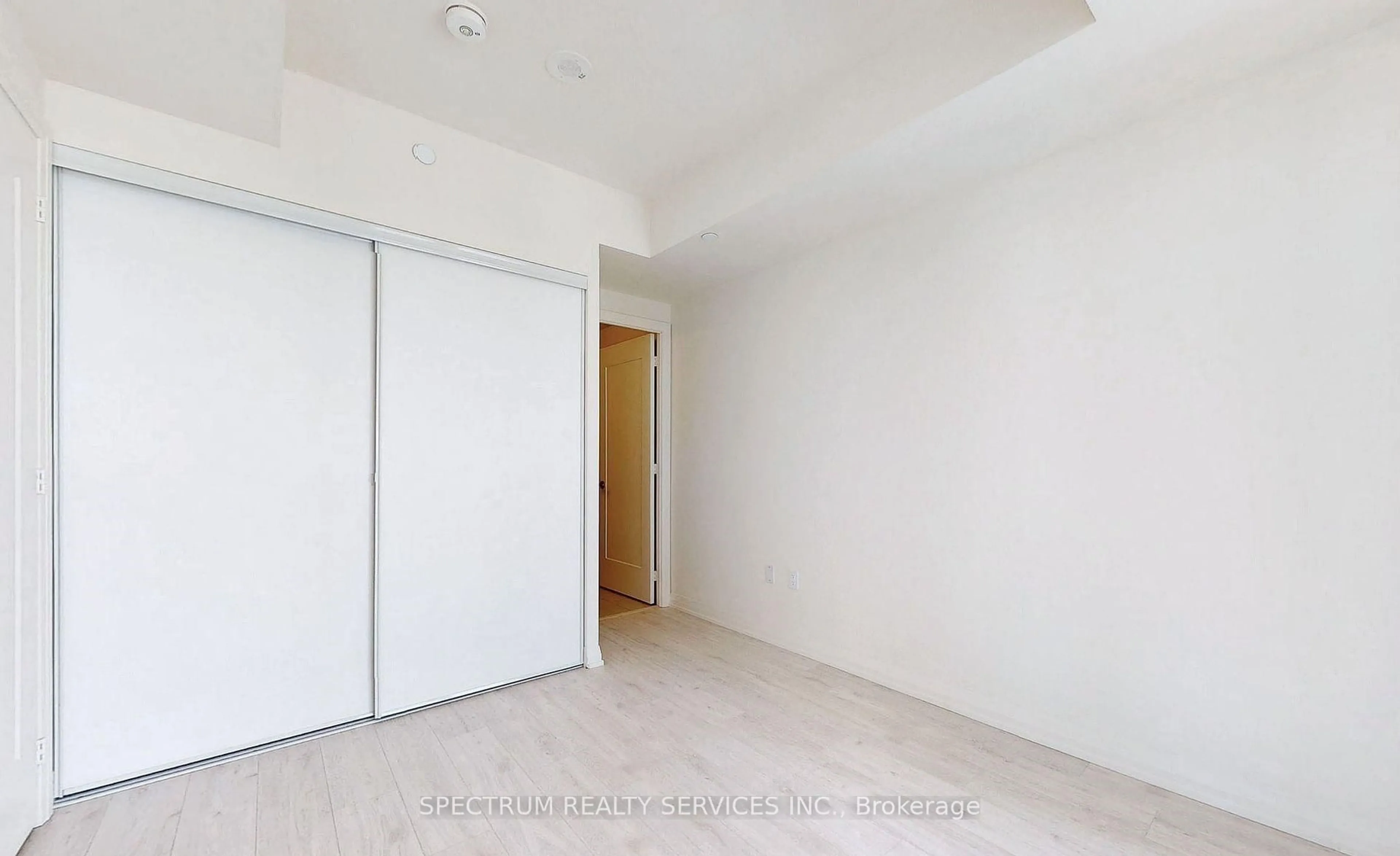 A pic of a room for 9000 Jane St #906, Vaughan Ontario L4K 0M6