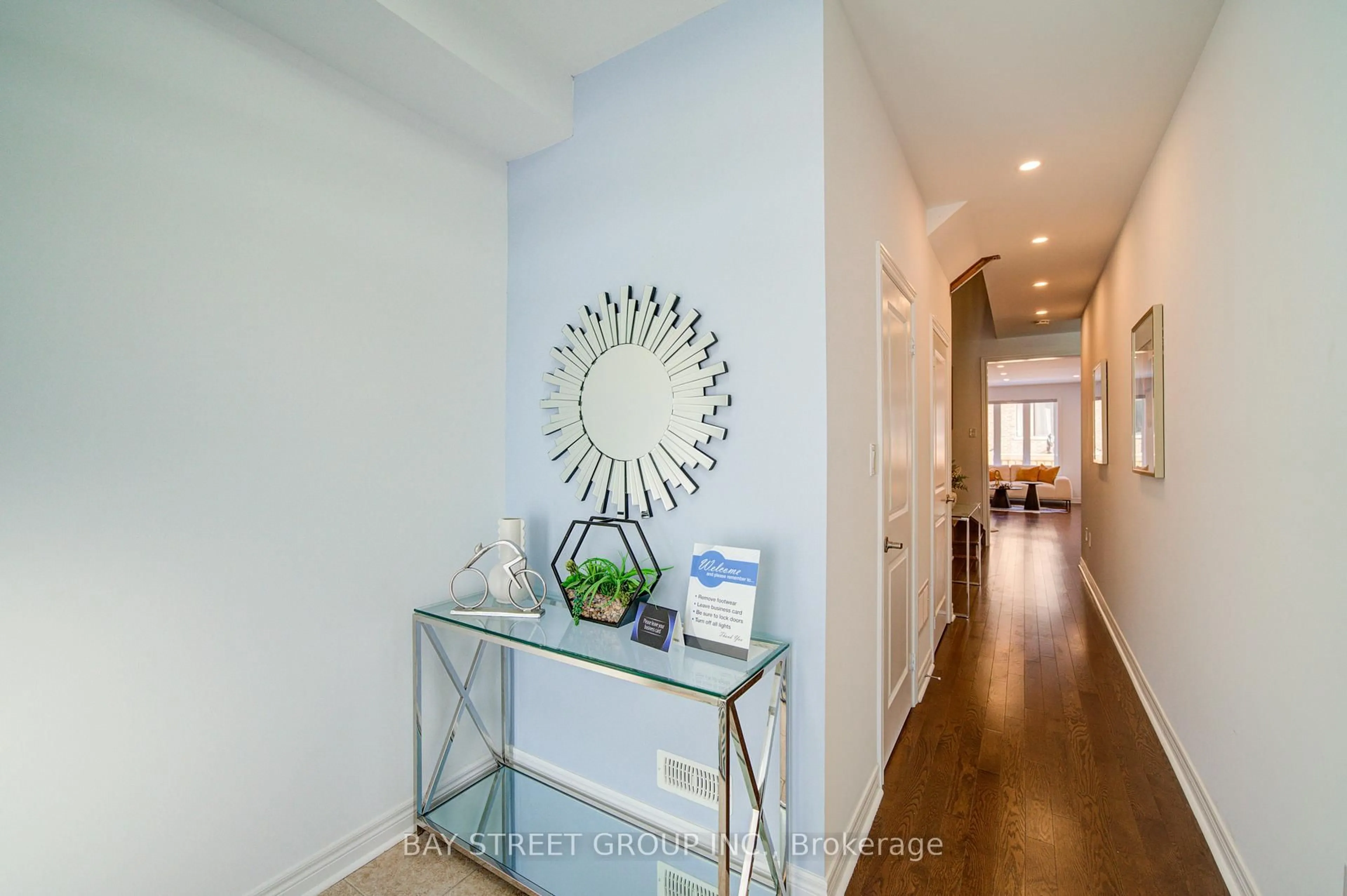 Indoor entryway for 53 Ducharme Dr, Richmond Hill Ontario L4S 0J3