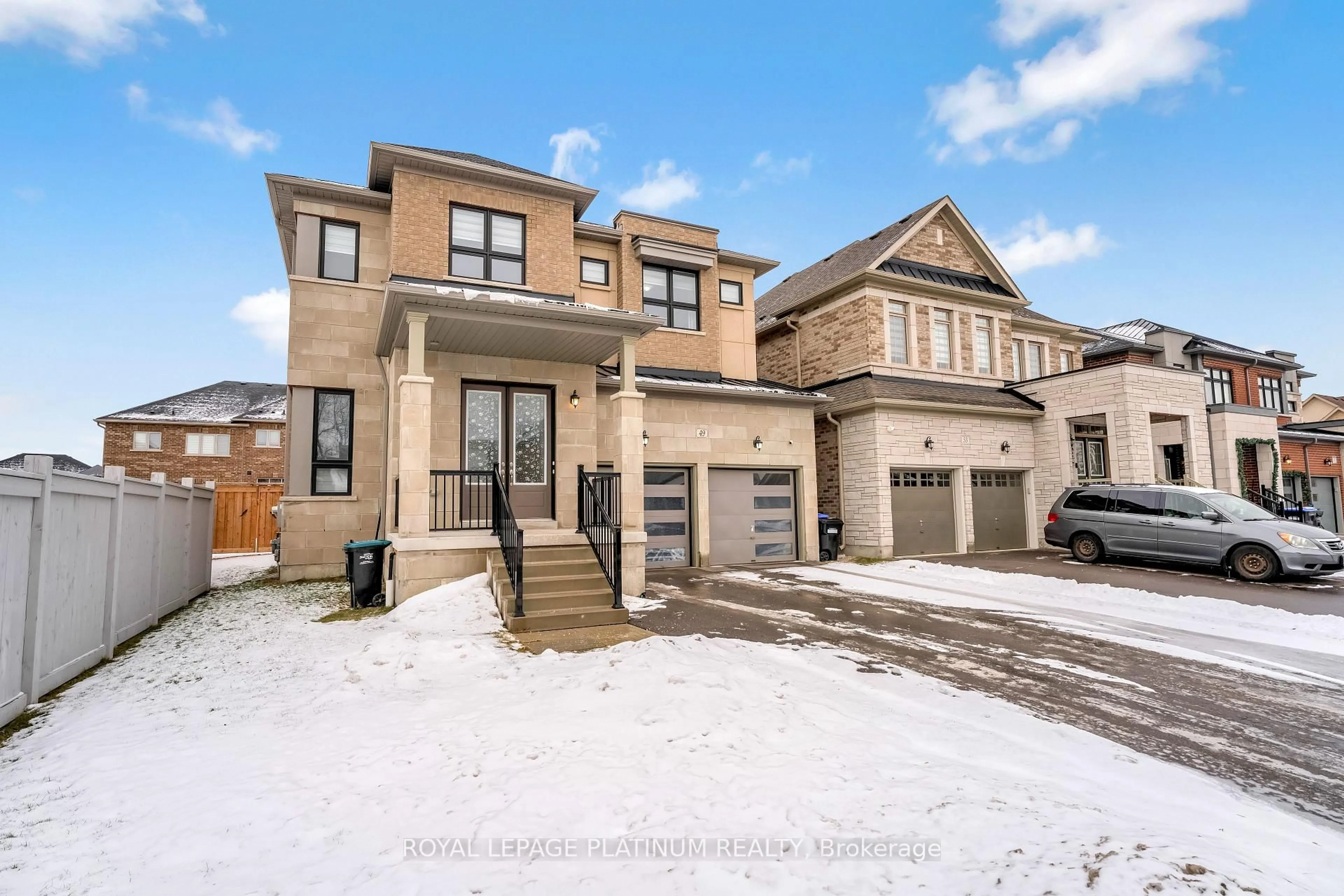 Home with brick exterior material, street for 49 Westlake Cres, Bradford West Gwillimbury Ontario L3Z 4K4