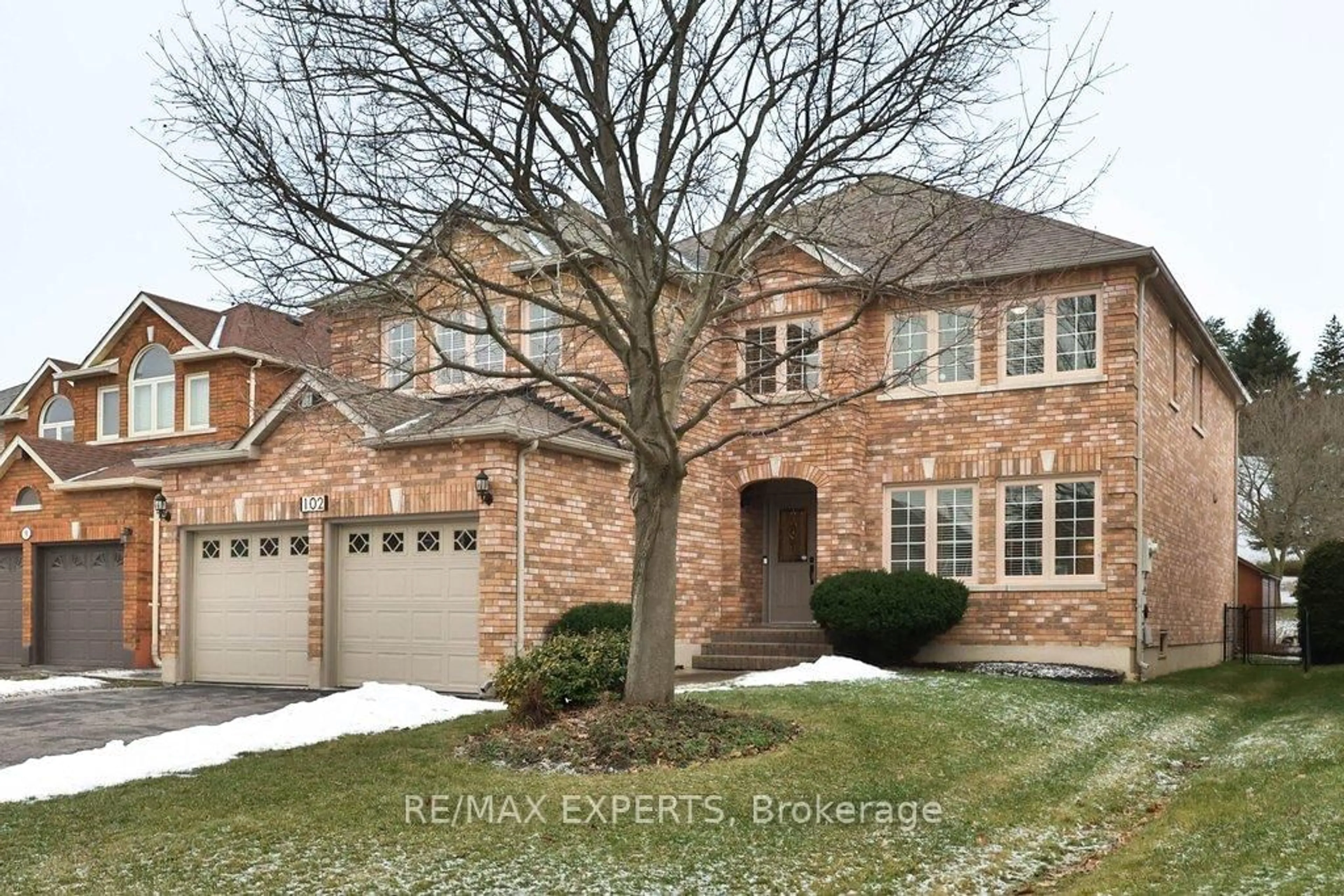 Home with brick exterior material, street for 102 Vaughan Mills Rd, Vaughan Ontario L4H 1C8