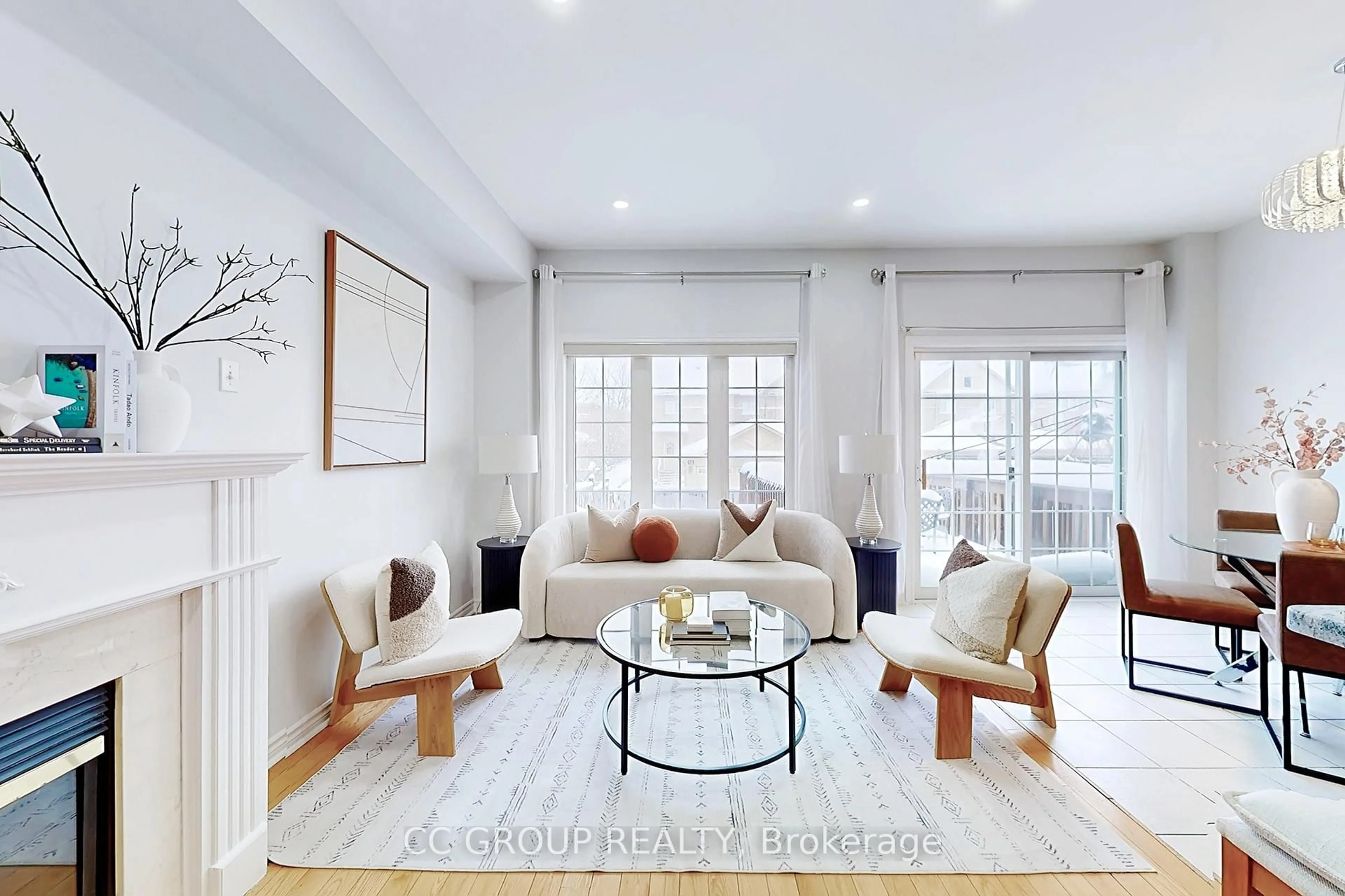 Living room with furniture, wood/laminate floor for 17 Lander Cres, Vaughan Ontario L4J 8V3