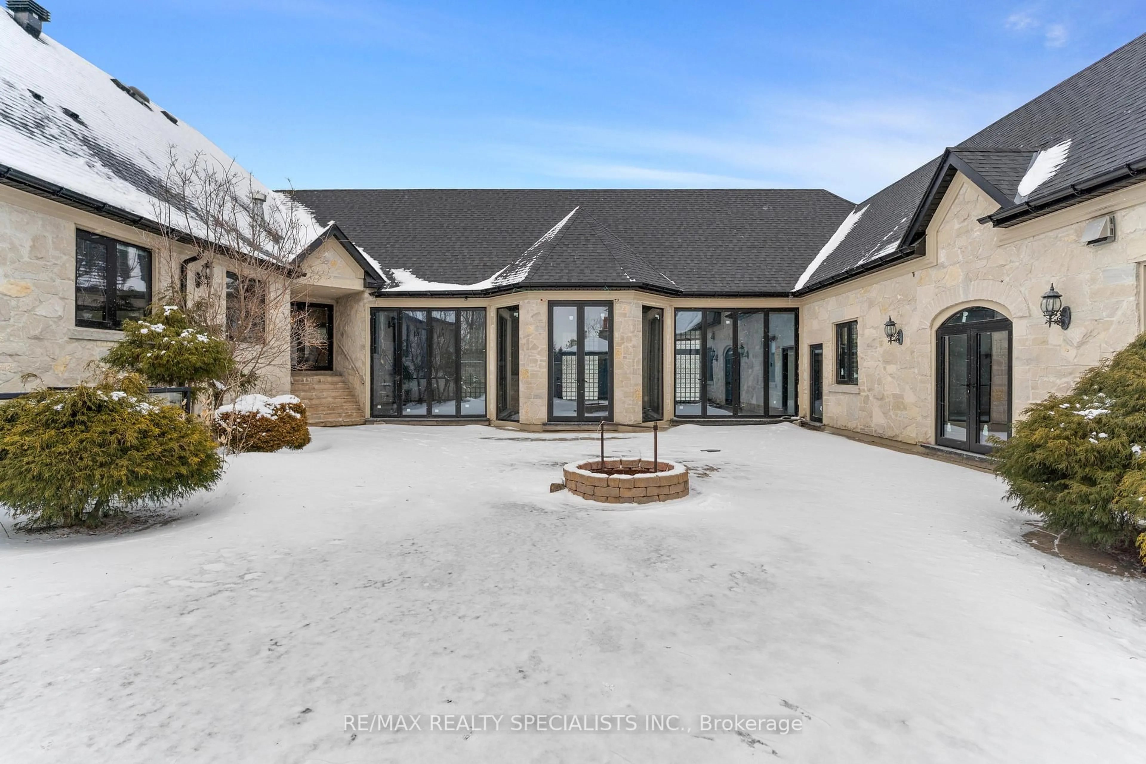 A pic from outside/outdoor area/front of a property/back of a property/a pic from drone, unknown for 2991 Concession Rd #4, Adjala-Tosorontio Ontario L0G 1L2