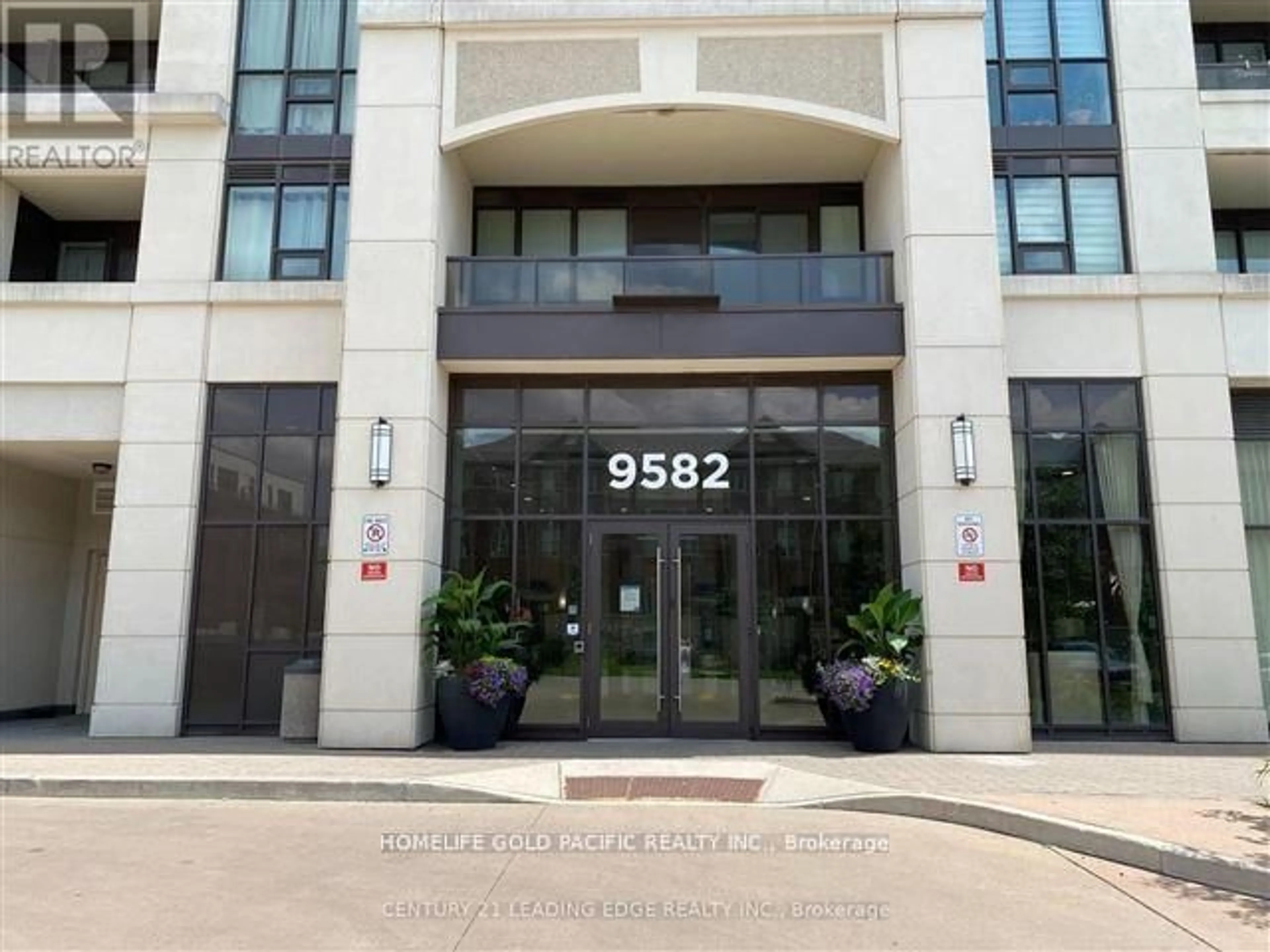 Indoor foyer for 9582 Markham Rd #710, Markham Ontario L6E 0T4