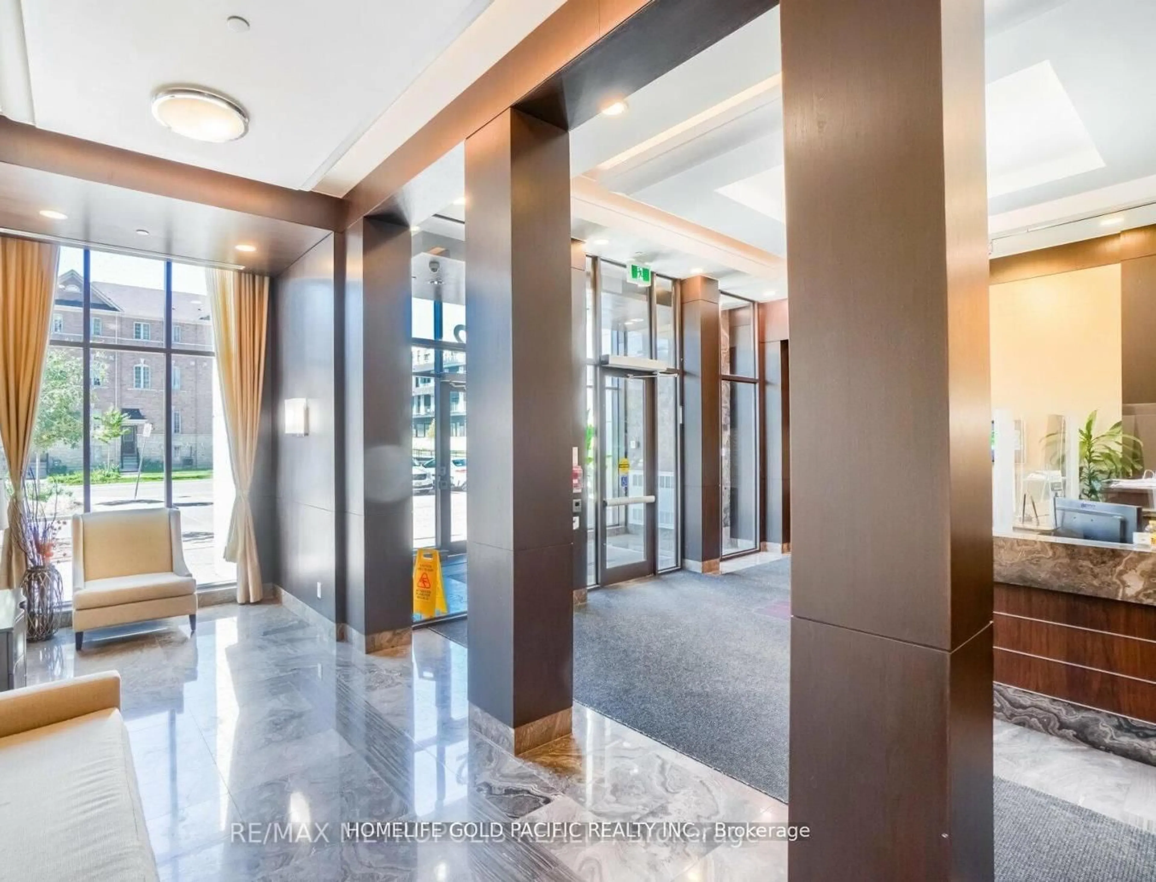 Indoor foyer for 9582 Markham Rd #710, Markham Ontario L6E 0T4