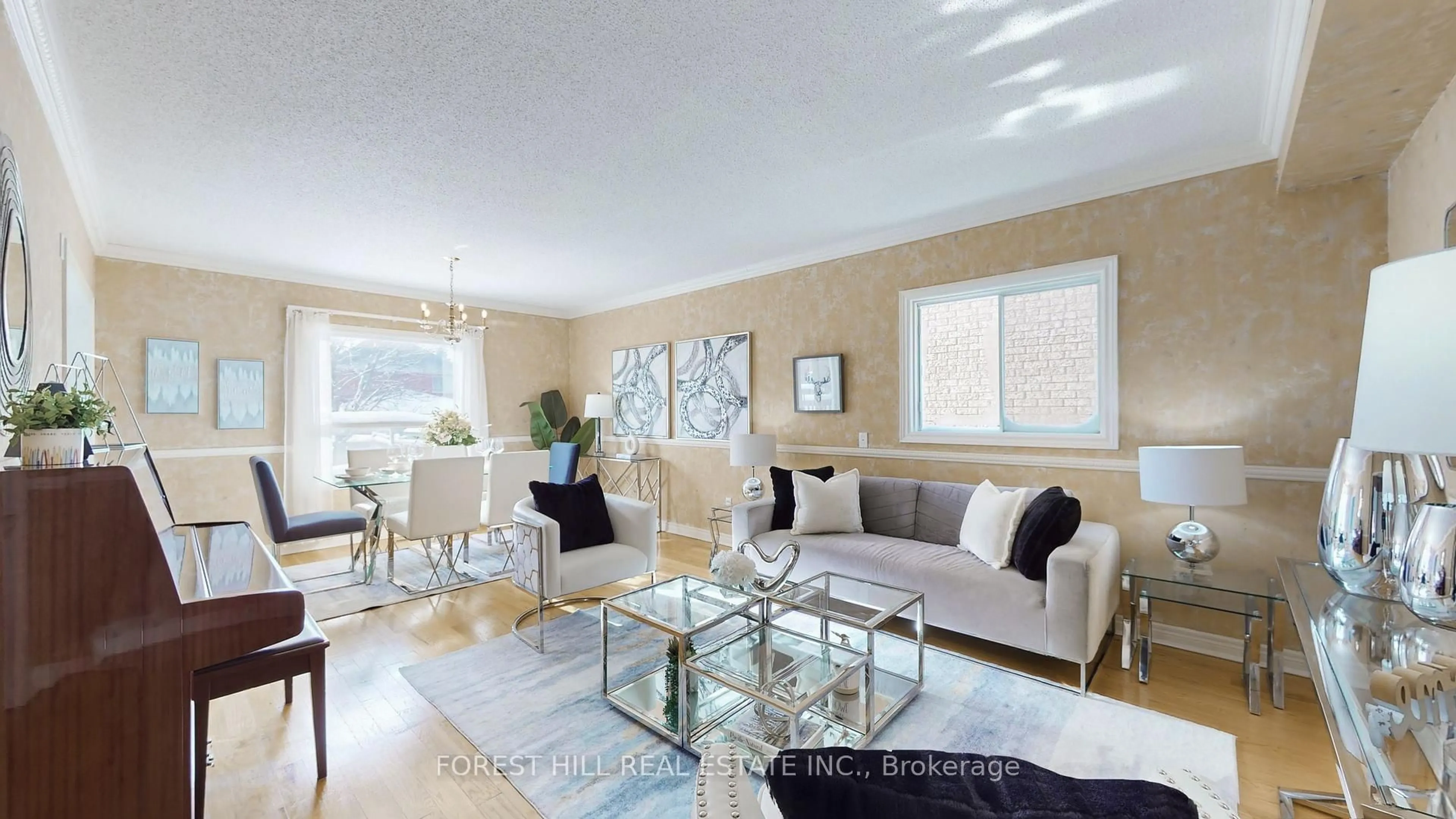 Living room with furniture, unknown for 23 Red Rock Dr, Richmond Hill Ontario L4C 0E4