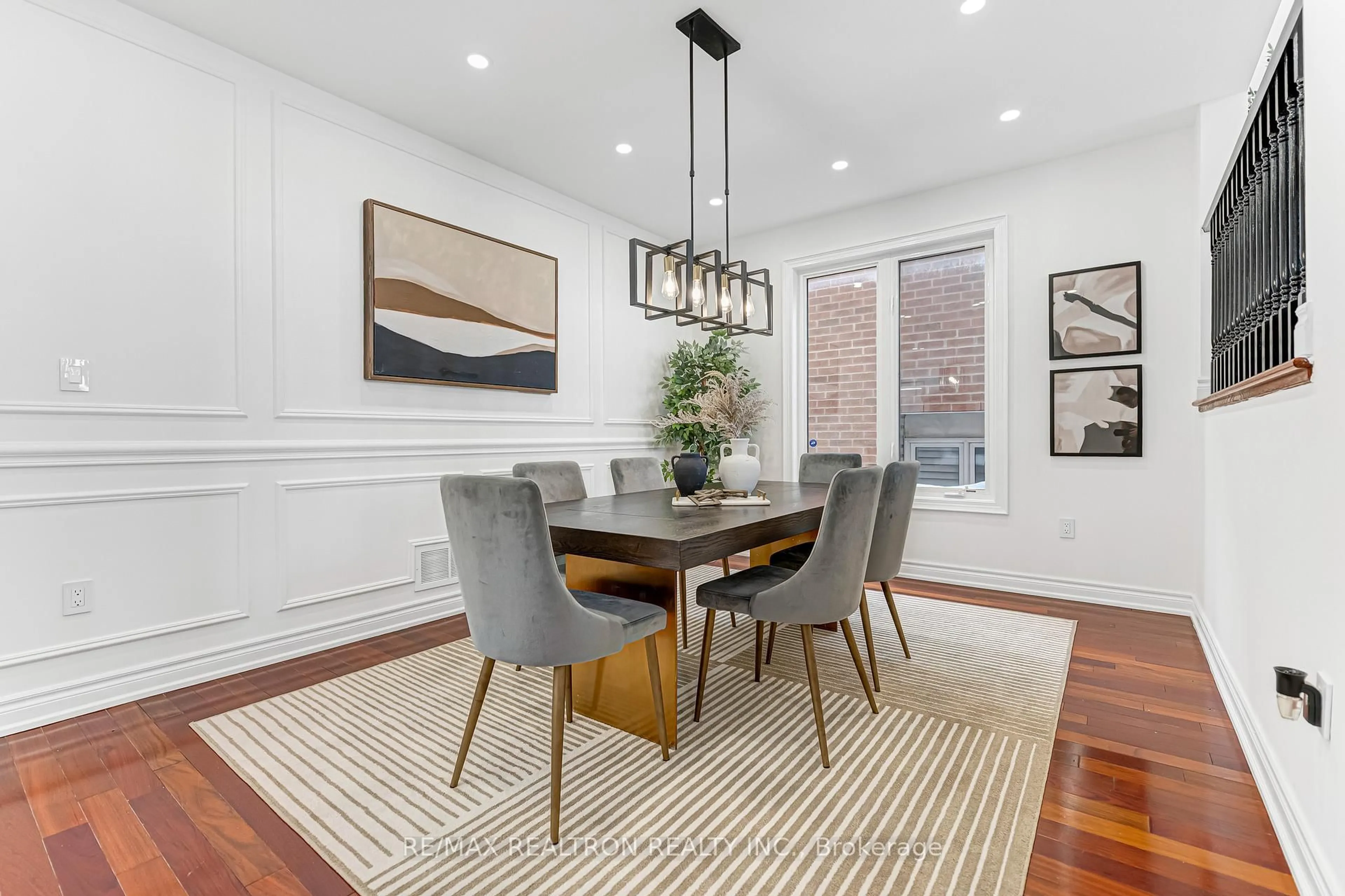 Dining room, unknown for 22 Ina Lane, Whitchurch-Stouffville Ontario L4A 0E9