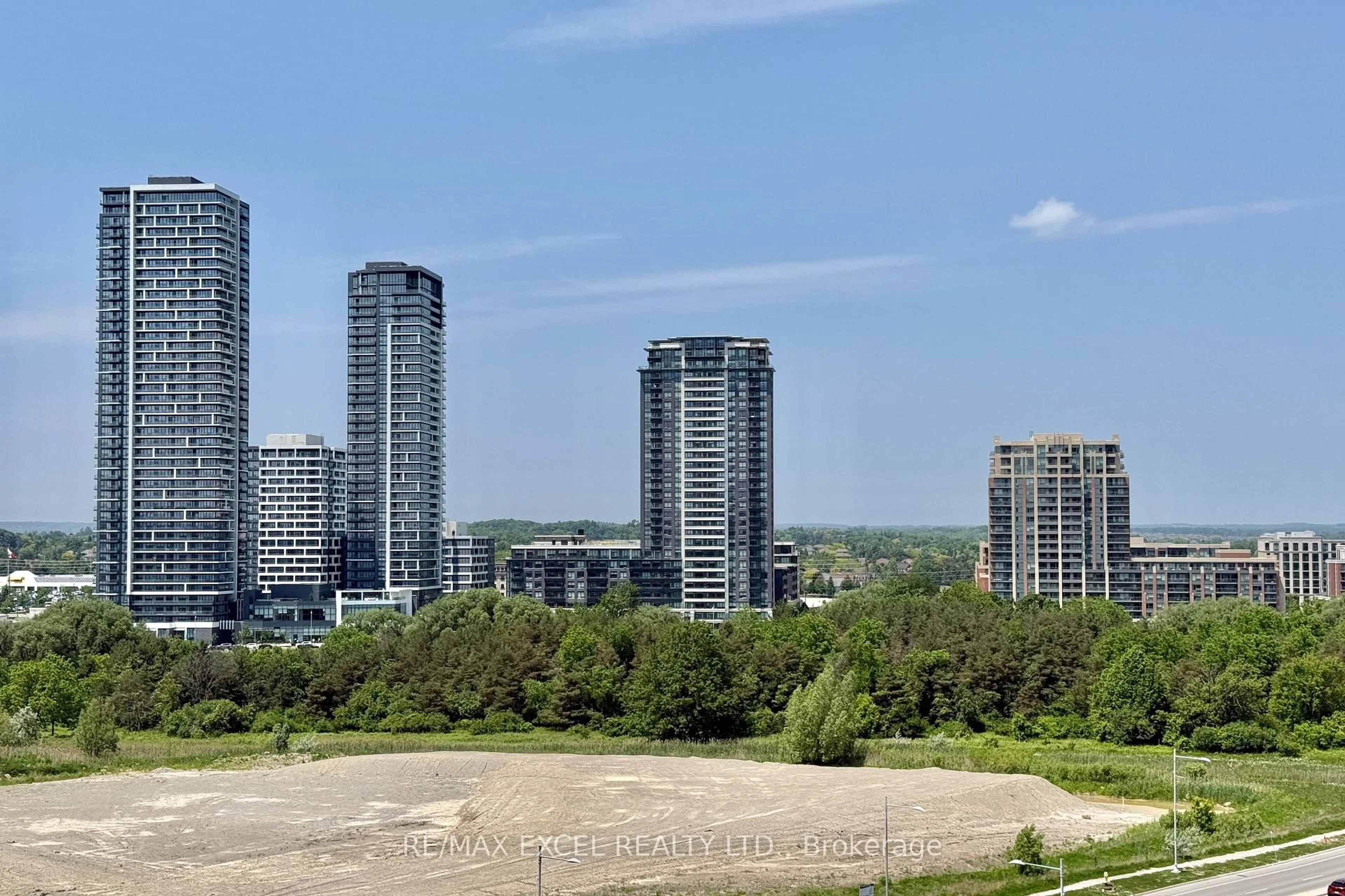A pic from outside/outdoor area/front of a property/back of a property/a pic from drone, city buildings view from balcony for 292 Verdale Crossing #1007, Markham Ontario L6G 0H6