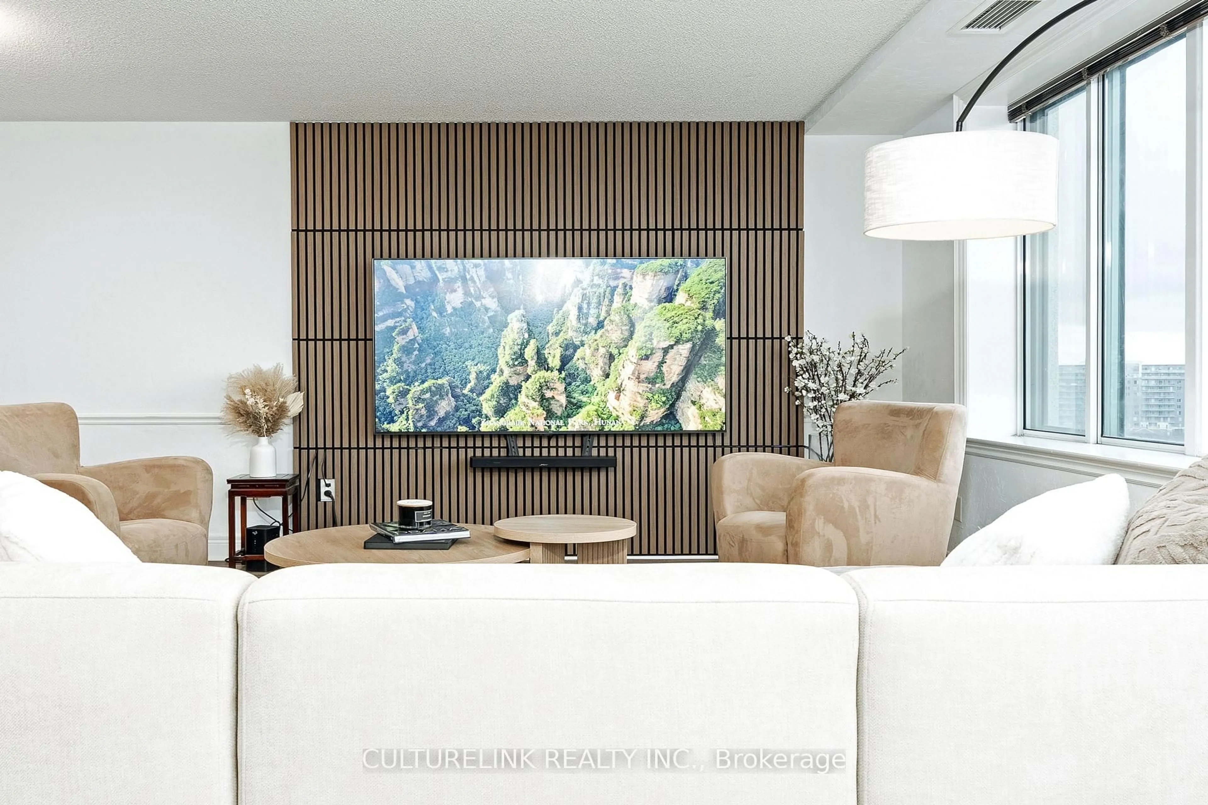 Home theater for 135 Pond Dr #Ph6, Markham Ontario L3T 7V6