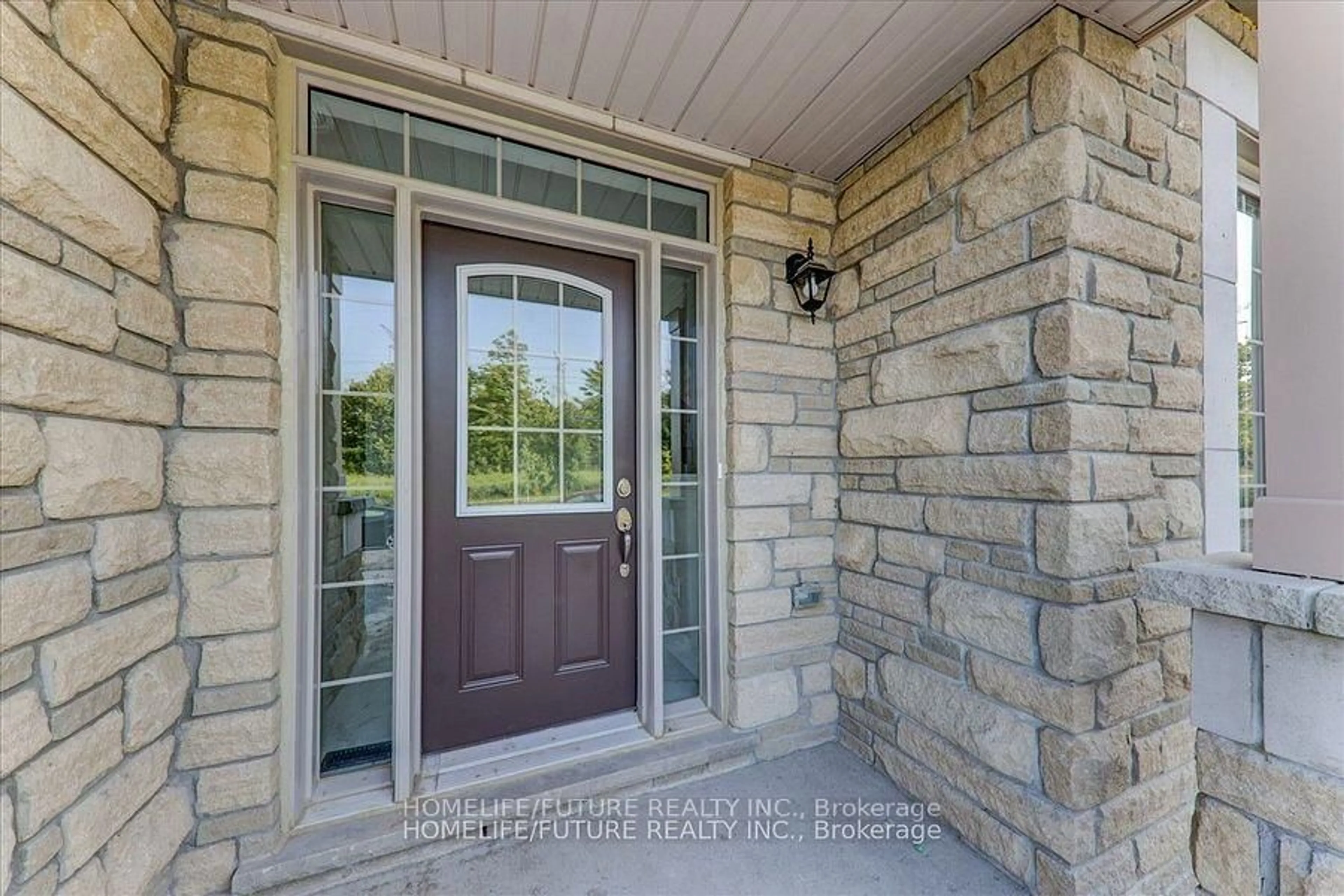 Indoor entryway for 299 Kirkham Dr, Markham Ontario L3S 0E9
