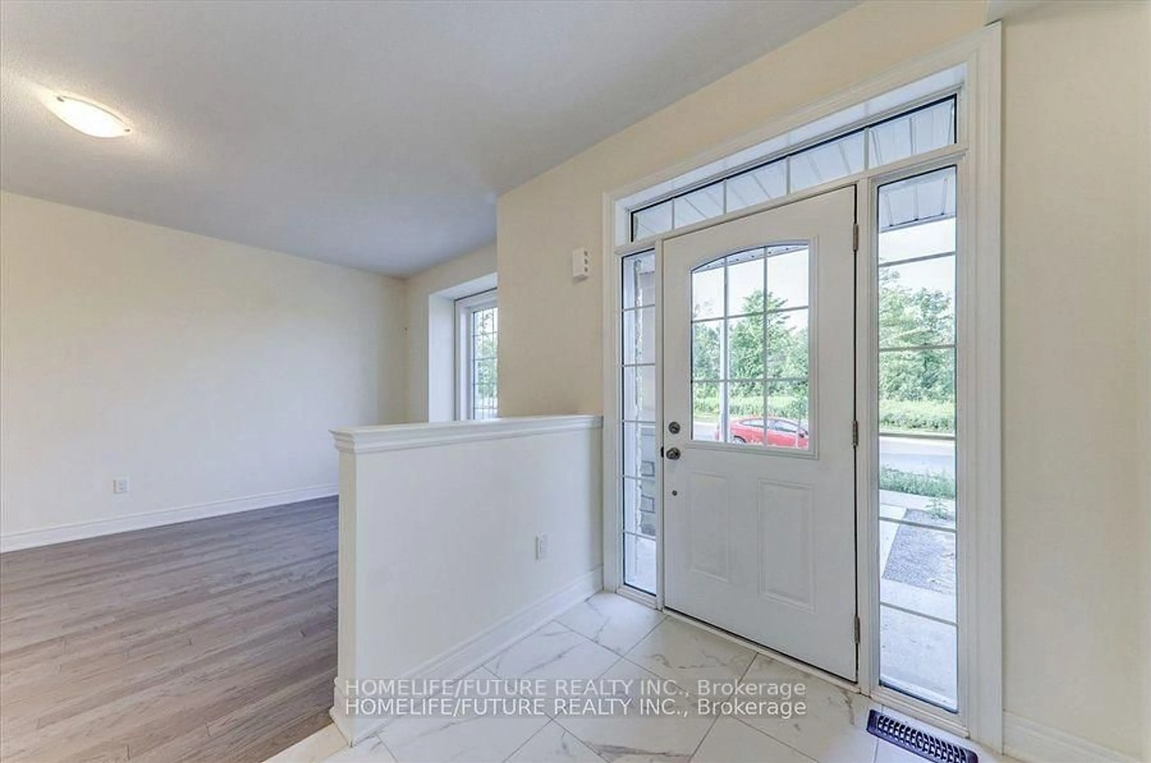 Indoor entryway for 299 Kirkham Dr, Markham Ontario L3S 0E9