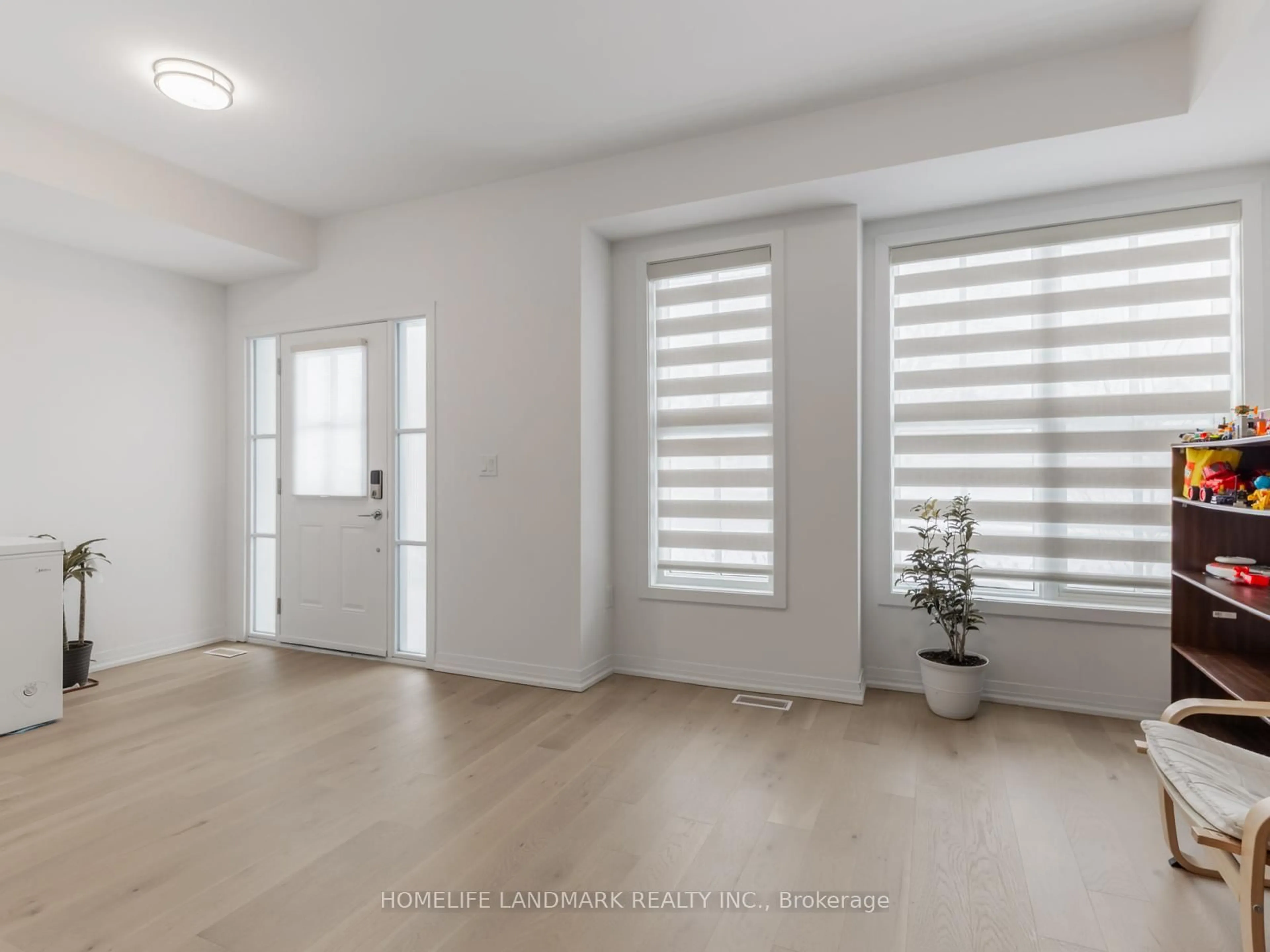 Unknown for 9092 Woodbine Ave, Markham Ontario L3R 9W3