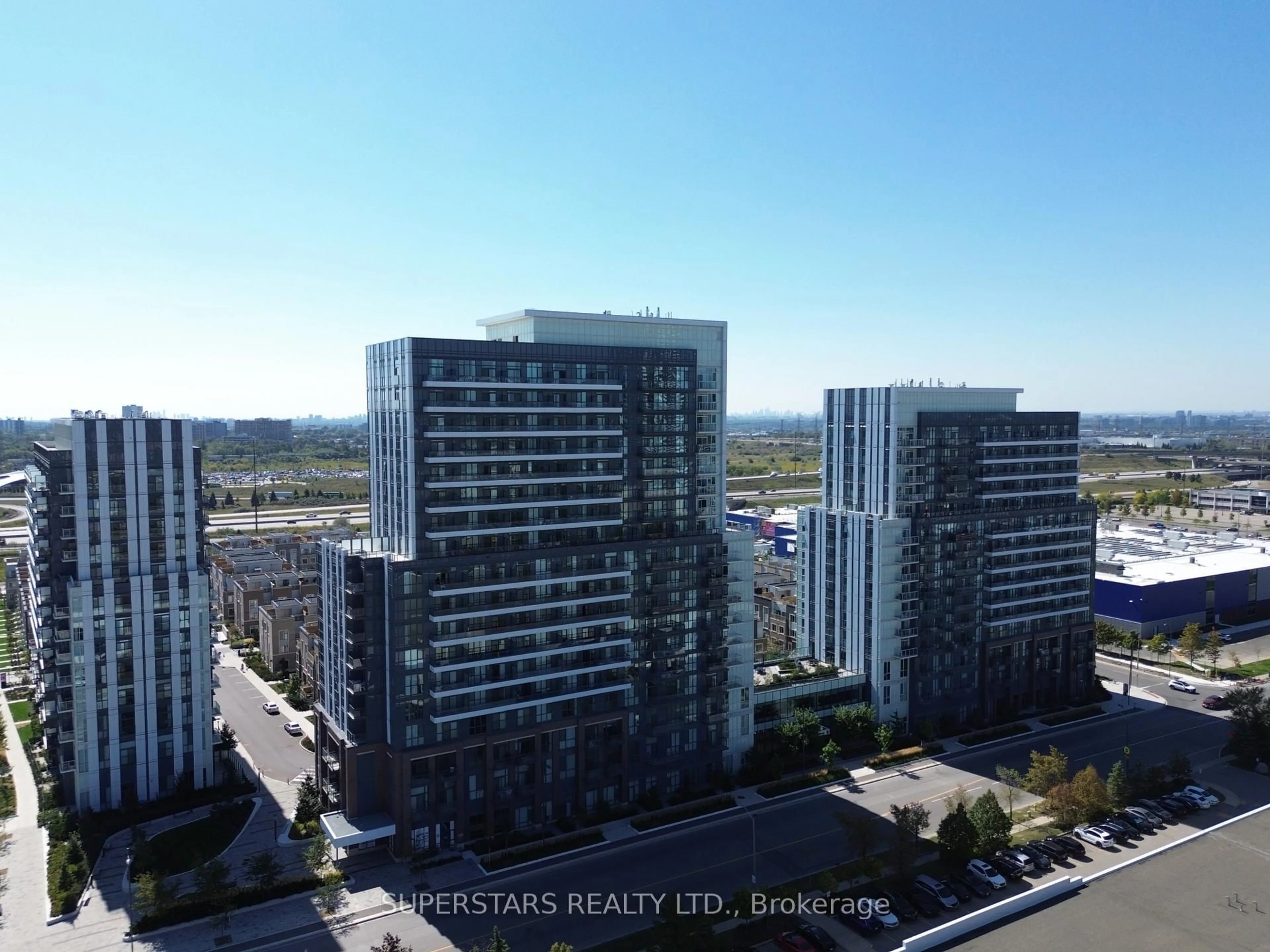 A pic from outside/outdoor area/front of a property/back of a property/a pic from drone, city buildings view from balcony for 38 Honeycrisp Cres #1003, Vaughan Ontario L4K 0M8