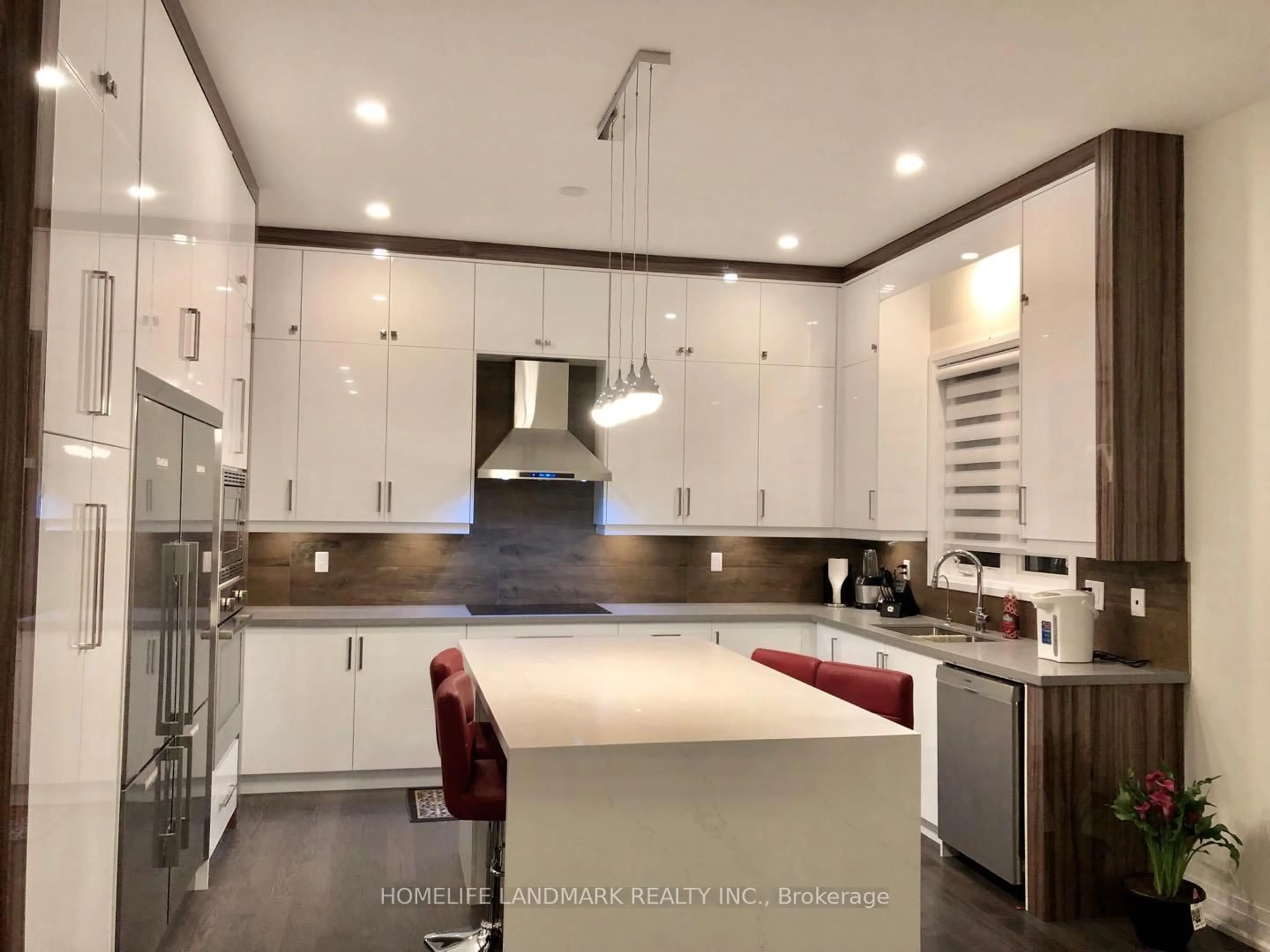 Contemporary kitchen, ceramic/tile floor for 5 Elder St, Richmond Hill Ontario L4S 0H2