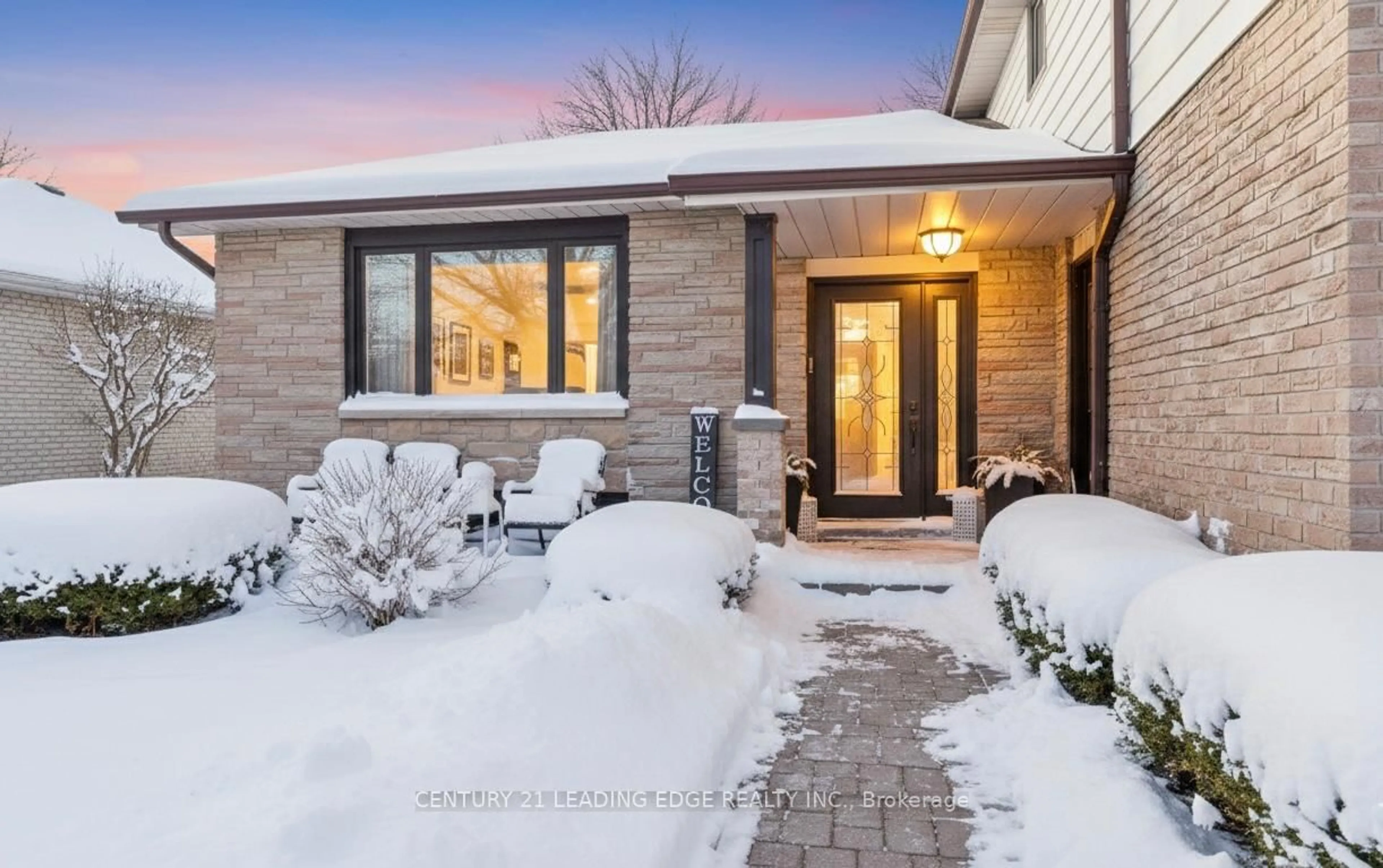 Home with brick exterior material, street for 263 North St, Whitchurch-Stouffville Ontario L4A 4Z8