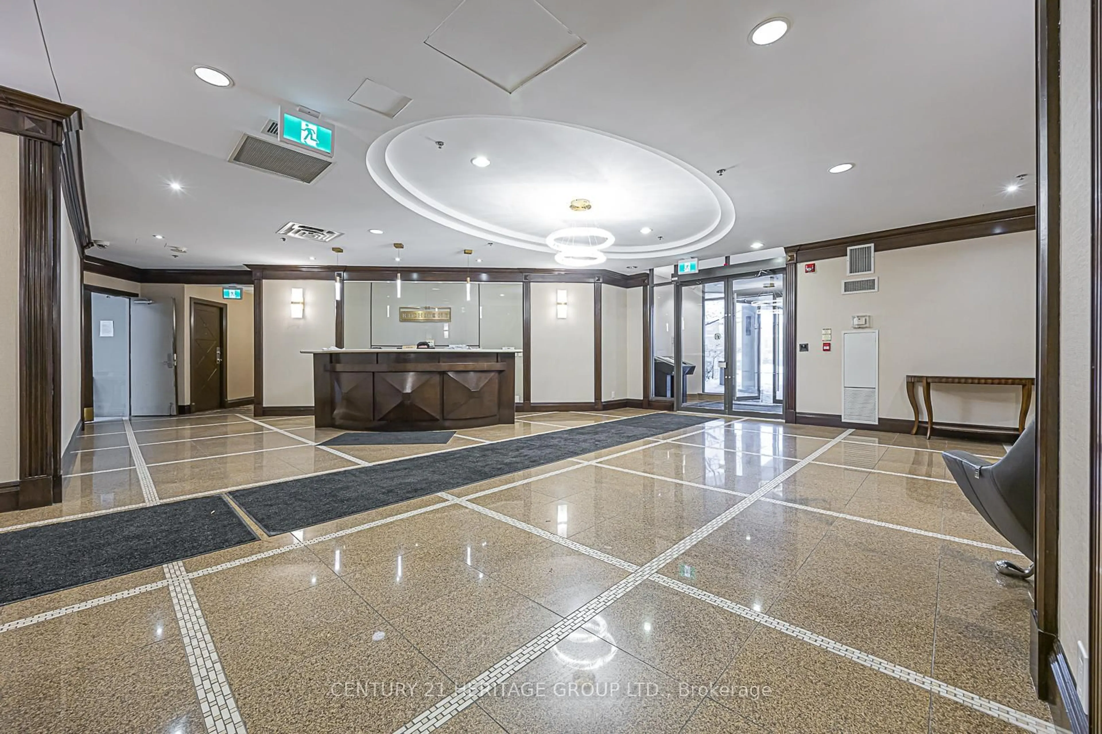 Lobby for 18 Harding Blvd #818, Richmond Hill Ontario L4C 0T3