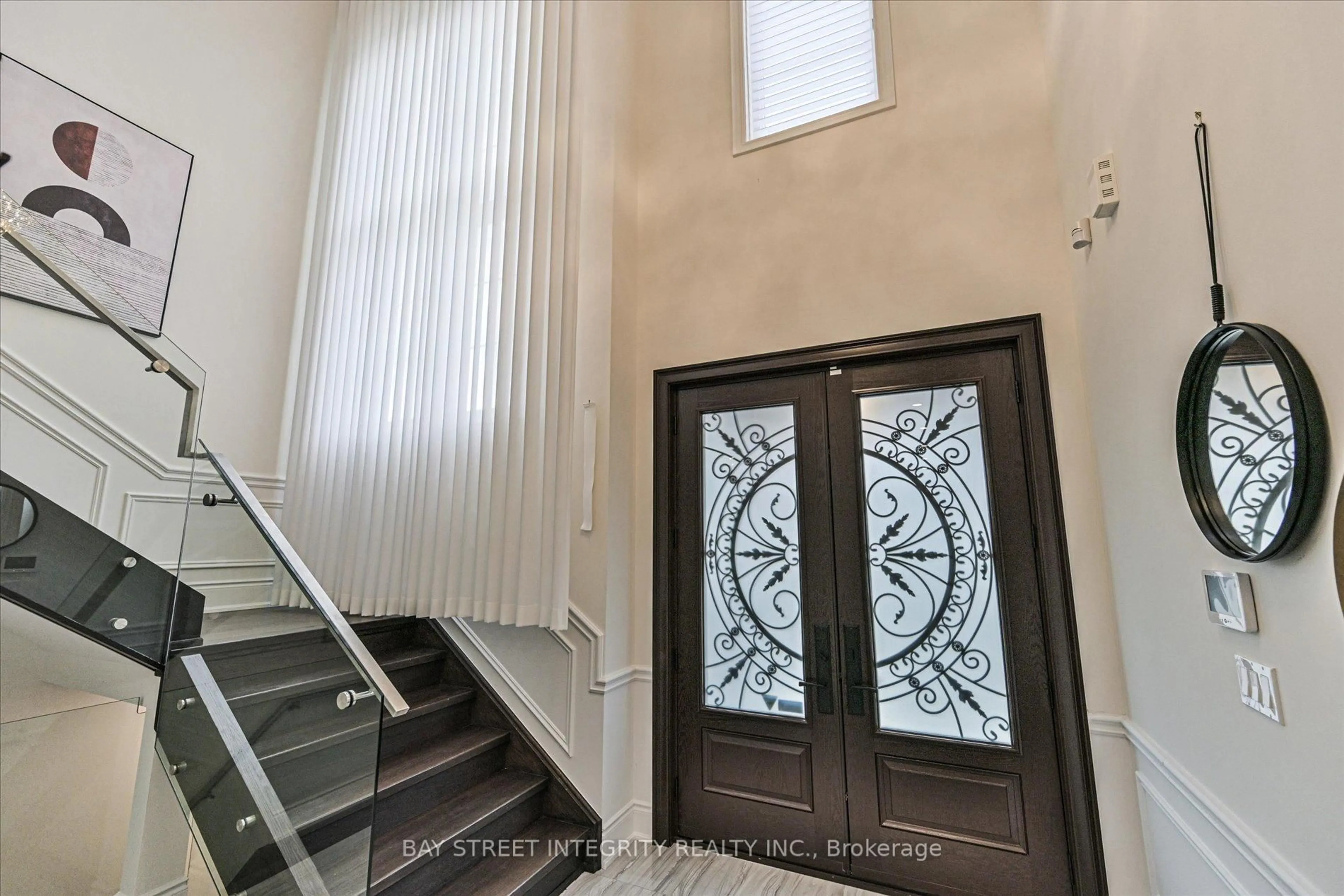 Indoor foyer for 17 Red Giant St, Richmond Hill Ontario L4C 4Z1