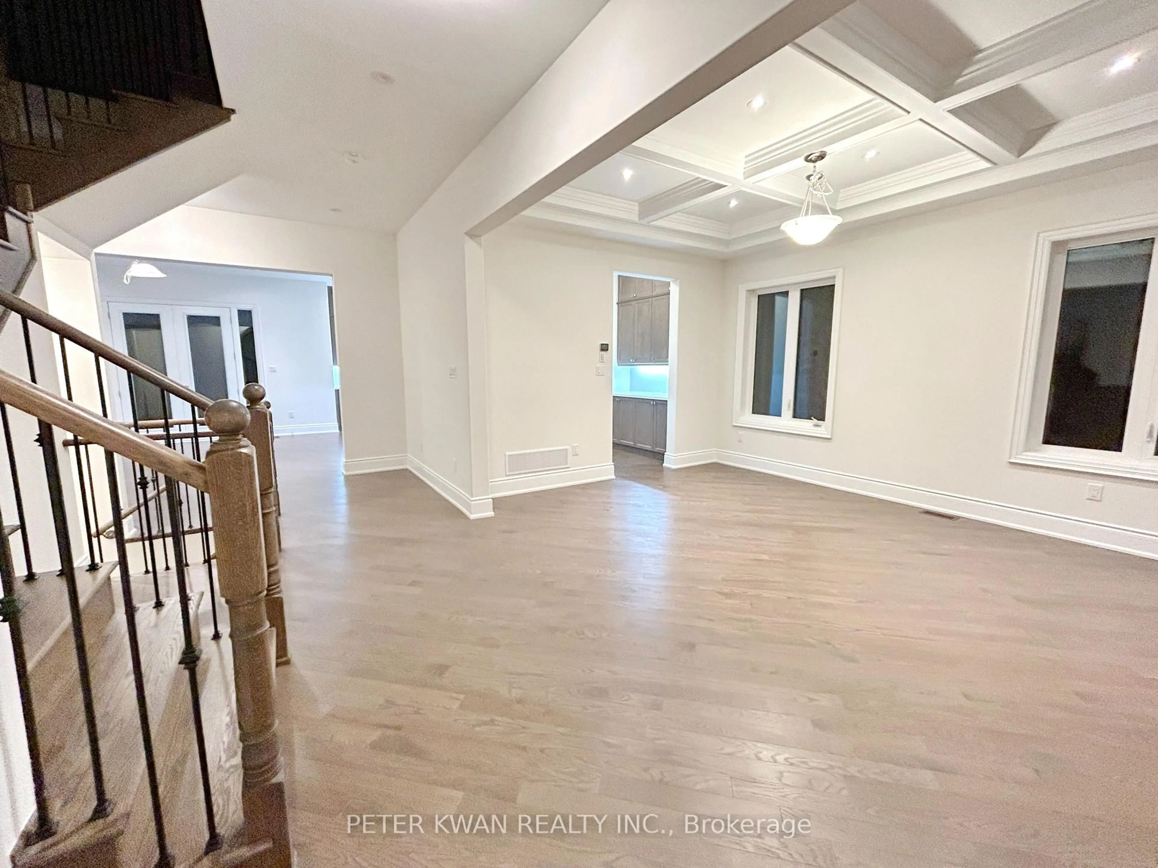 Unknown for 72 Silk Twist Dr, East Gwillimbury Ontario L9N 0W4