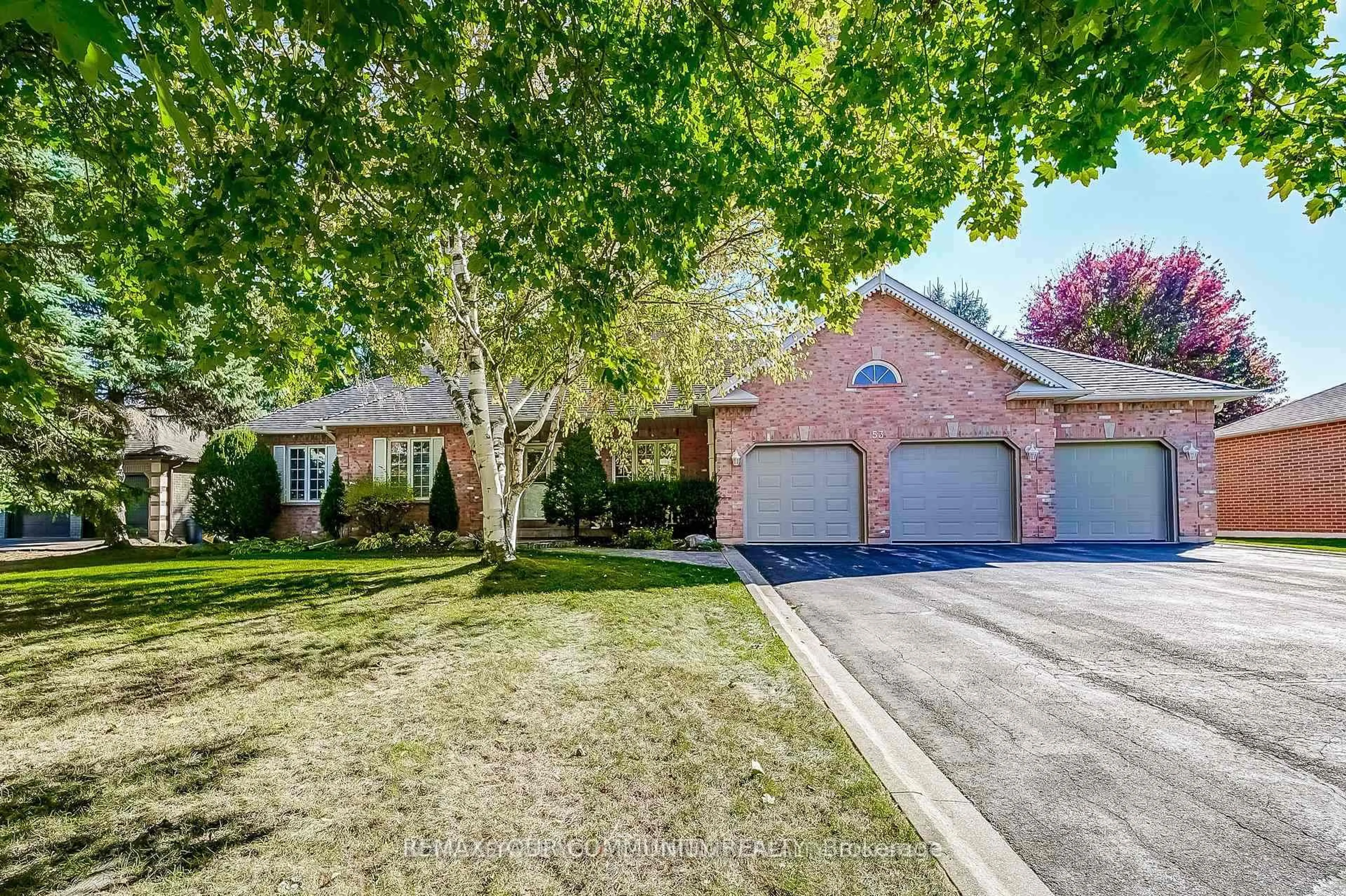 Home with brick exterior material, street for 53 David Willson Tr, East Gwillimbury Ontario L0G 1V0