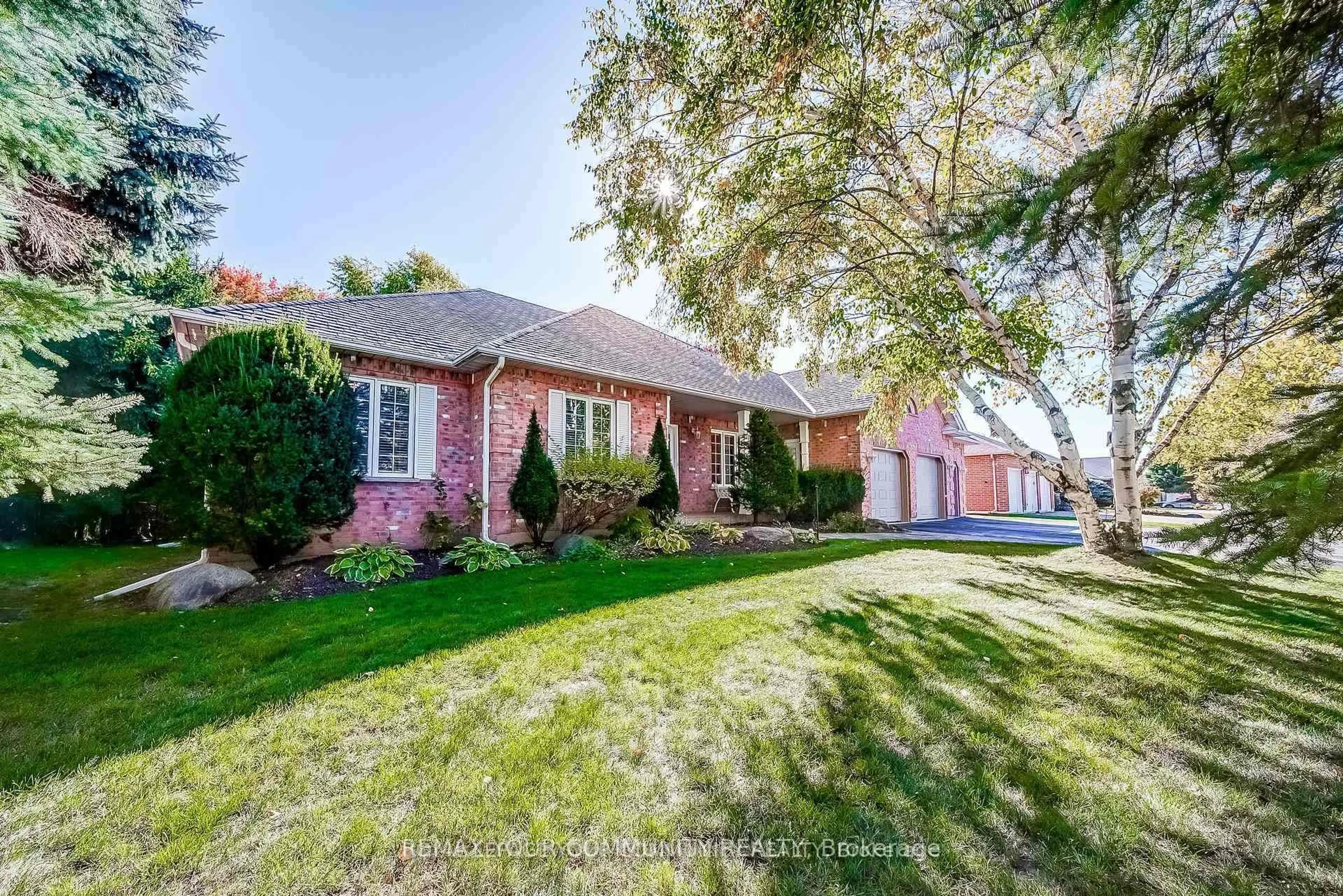 Home with brick exterior material, street for 53 David Willson Tr, East Gwillimbury Ontario L0G 1V0