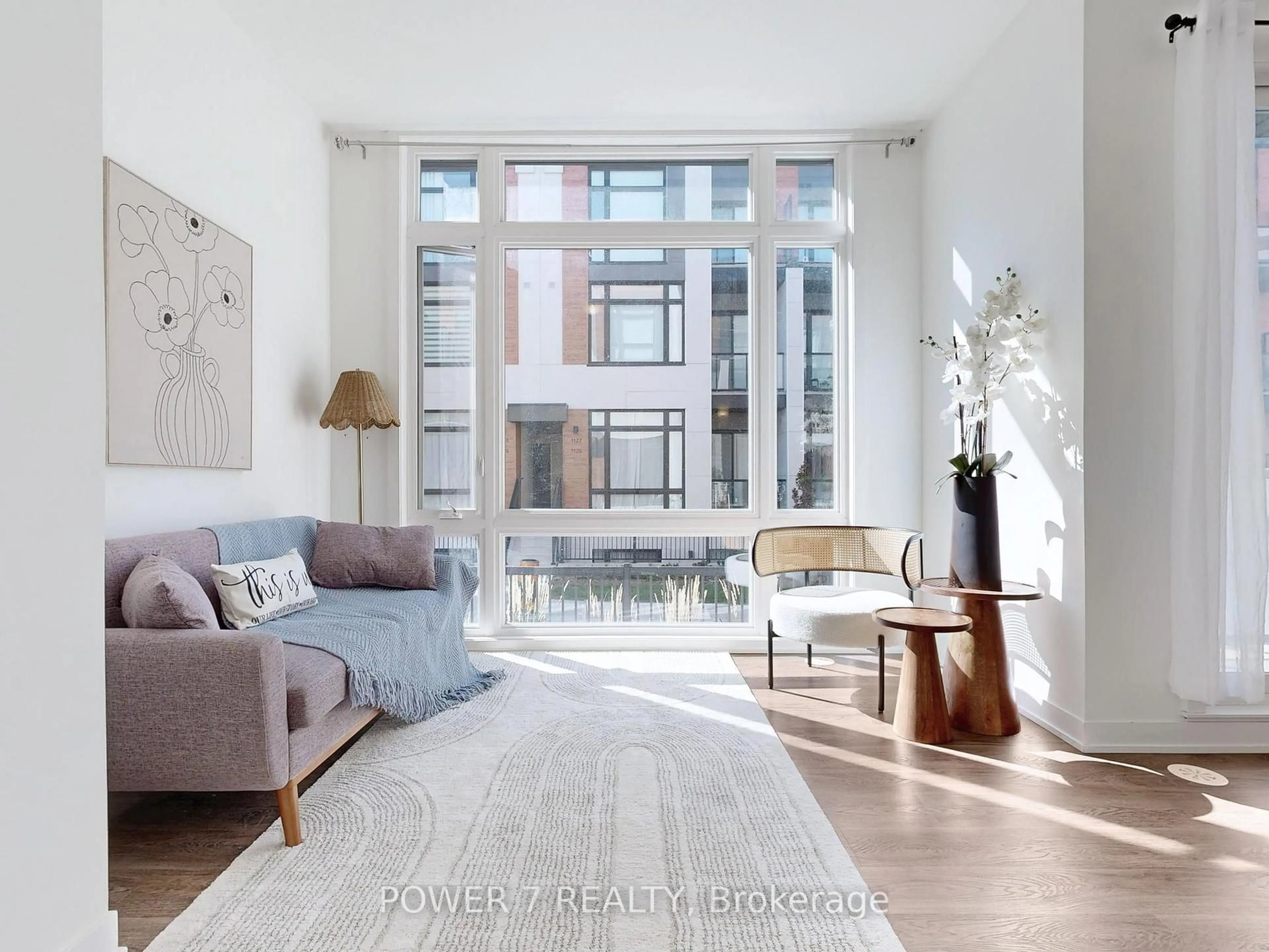 Living room with furniture, unknown for 14 David Eyer Rd #1009, Richmond Hill Ontario L4S 0N4