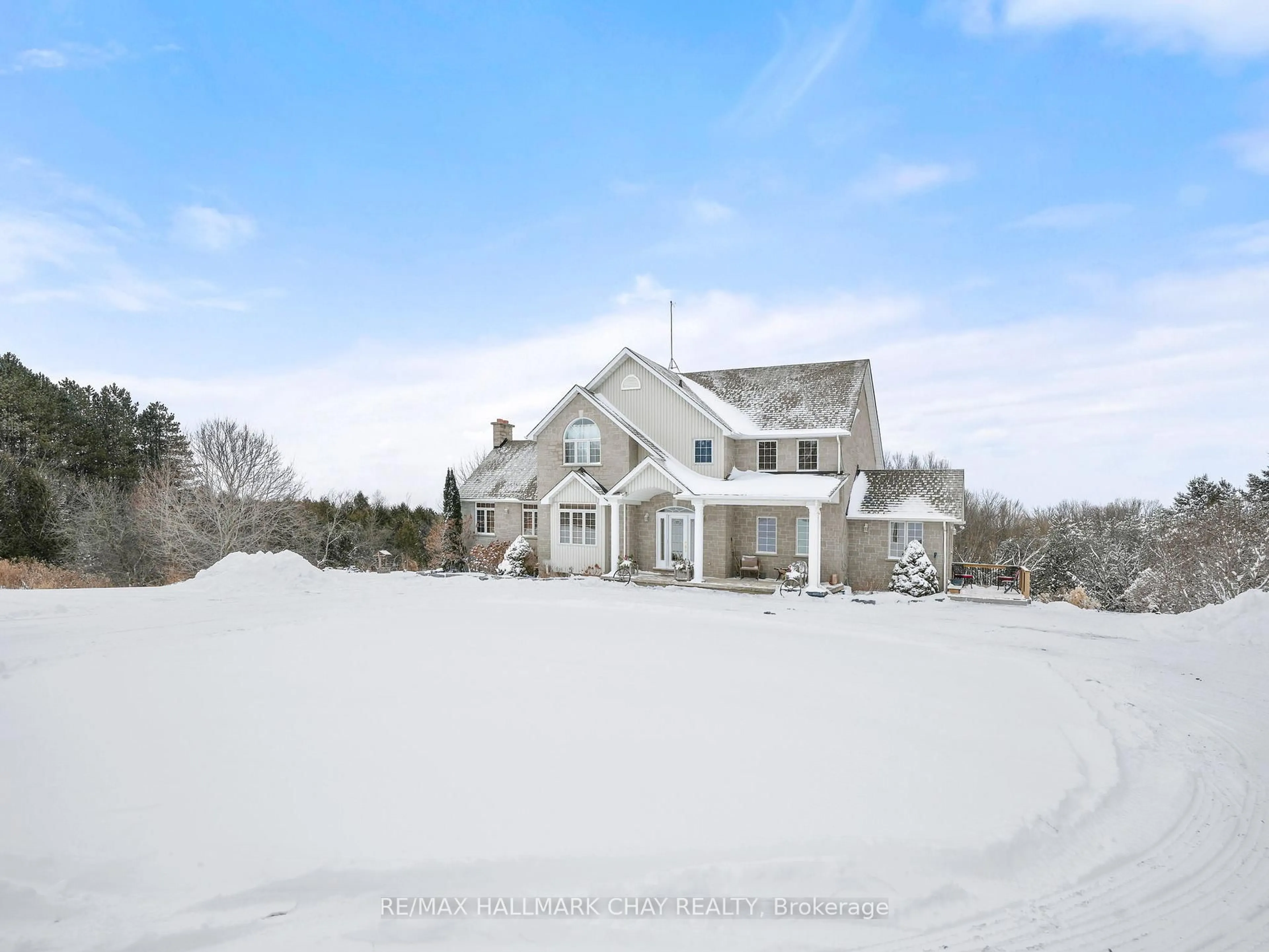 A pic from outside/outdoor area/front of a property/back of a property/a pic from drone, unknown for 4146 Concession 7 Rd, Adjala-Tosorontio Ontario L0G 1L0