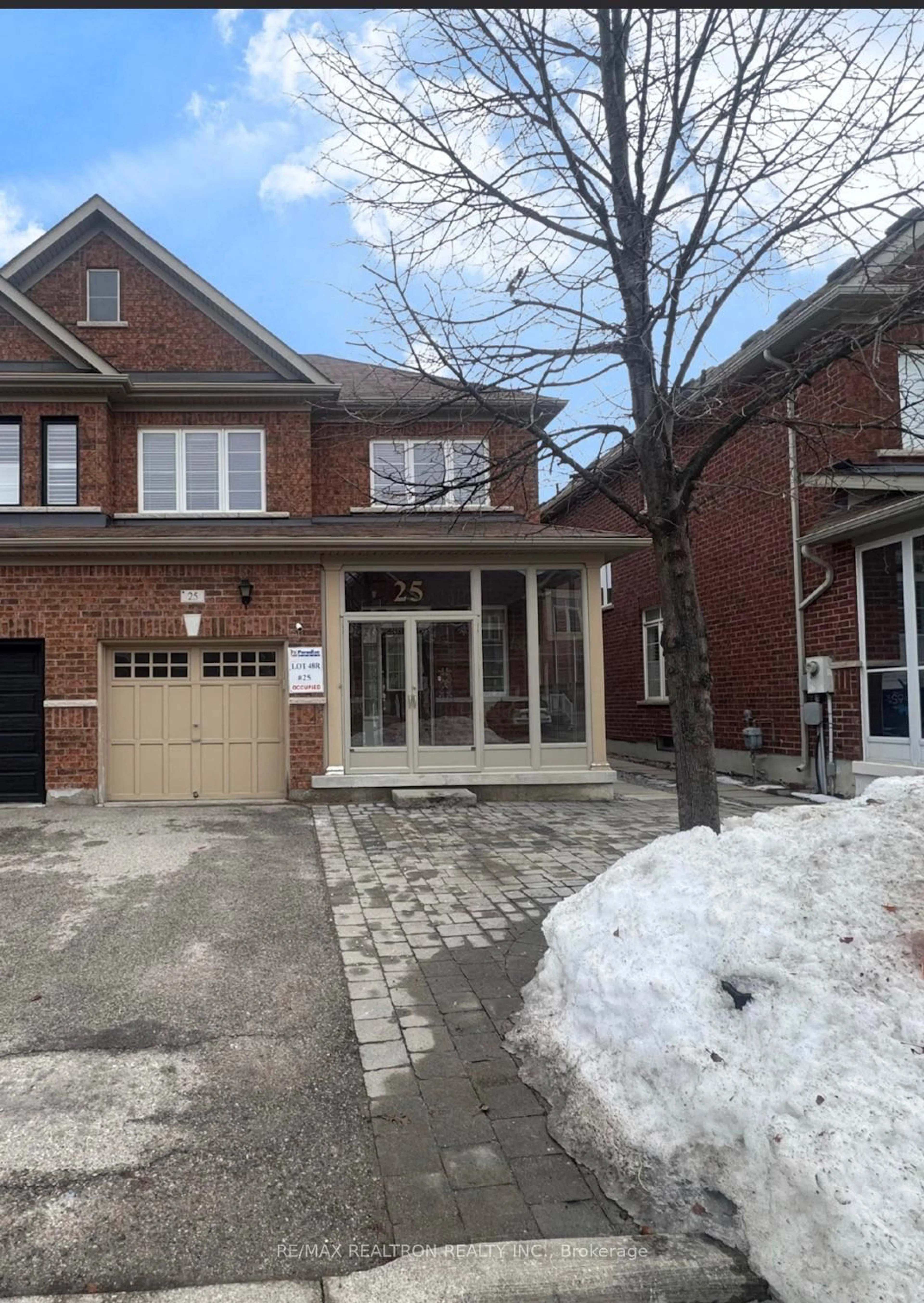 Home with brick exterior material, street for 25 Fitzroy Ave, Markham Ontario L6E 0J4