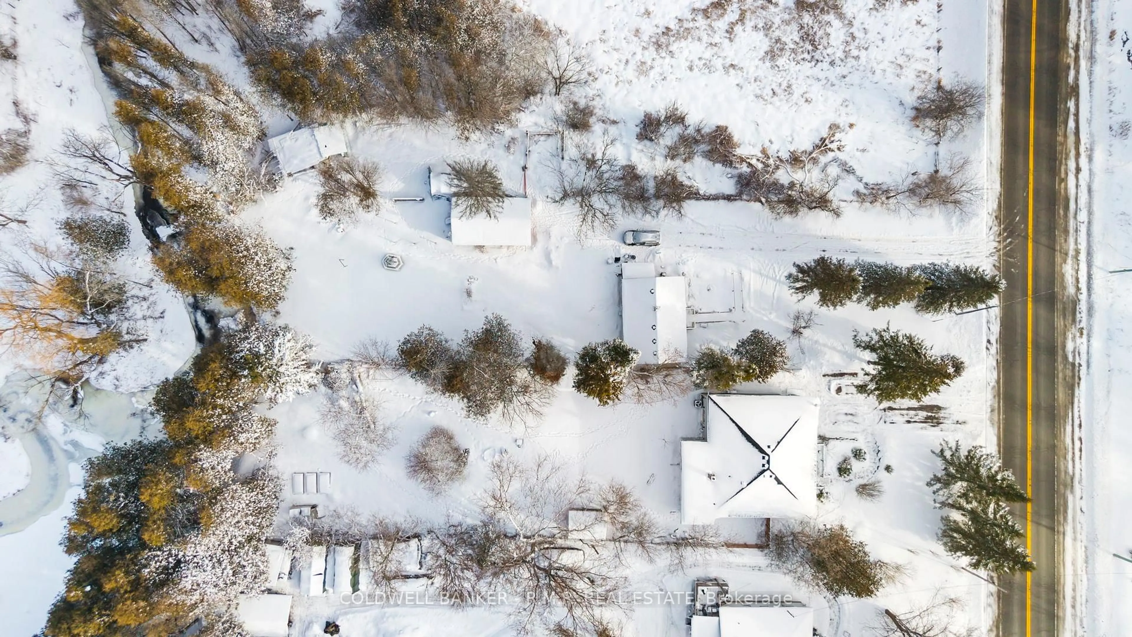 A pic from outside/outdoor area/front of a property/back of a property/a pic from drone, street for 720 Regional Rd 13 Rd, Uxbridge Ontario L0C 1C0